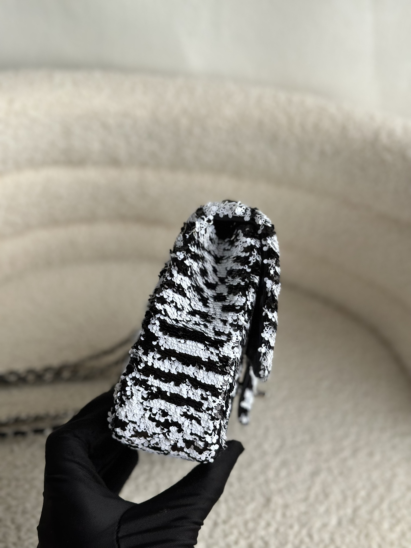Bagsaaa Ch**el Clutch Sequins Black & White AS4561 - 14 × 21 × 8 cm