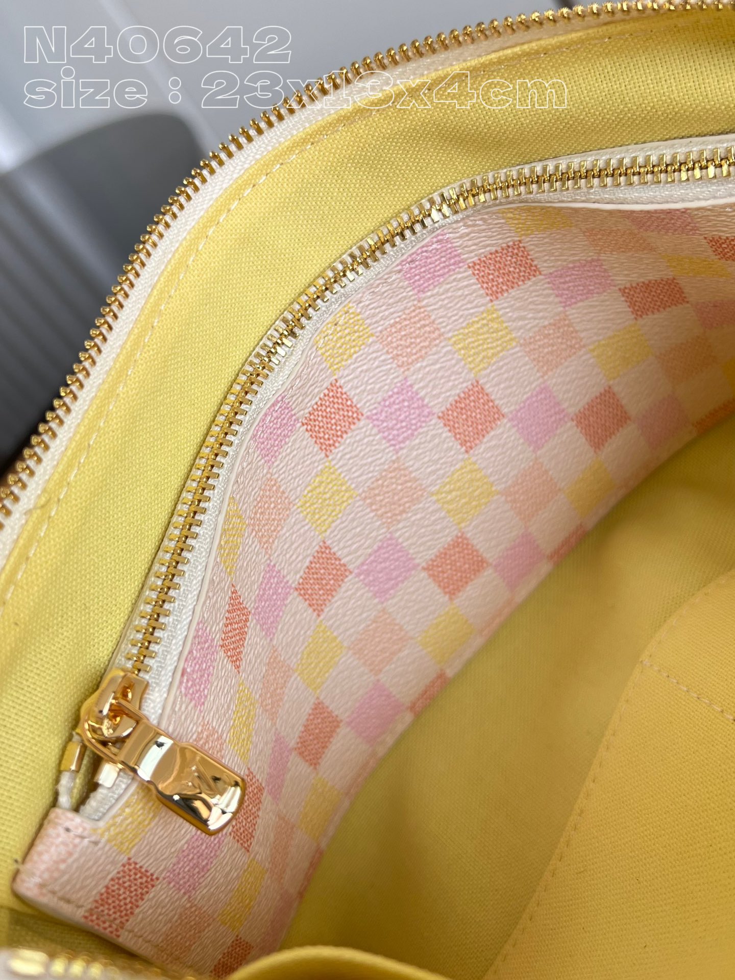 Bagsaaa L0vis Vvtt0n N40642 Pochette Accessoires Peach Pink - 23.5 x 13.5 x 4 cm