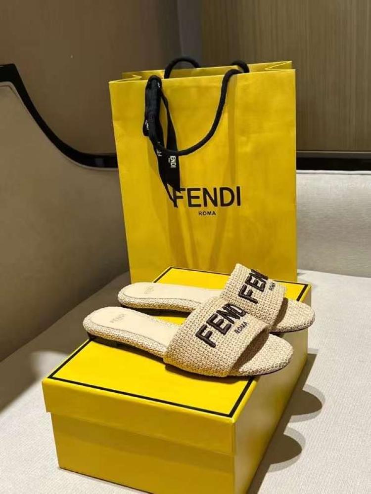 Bagsaaa F**di Signature Beige Cotton Fibre Slides