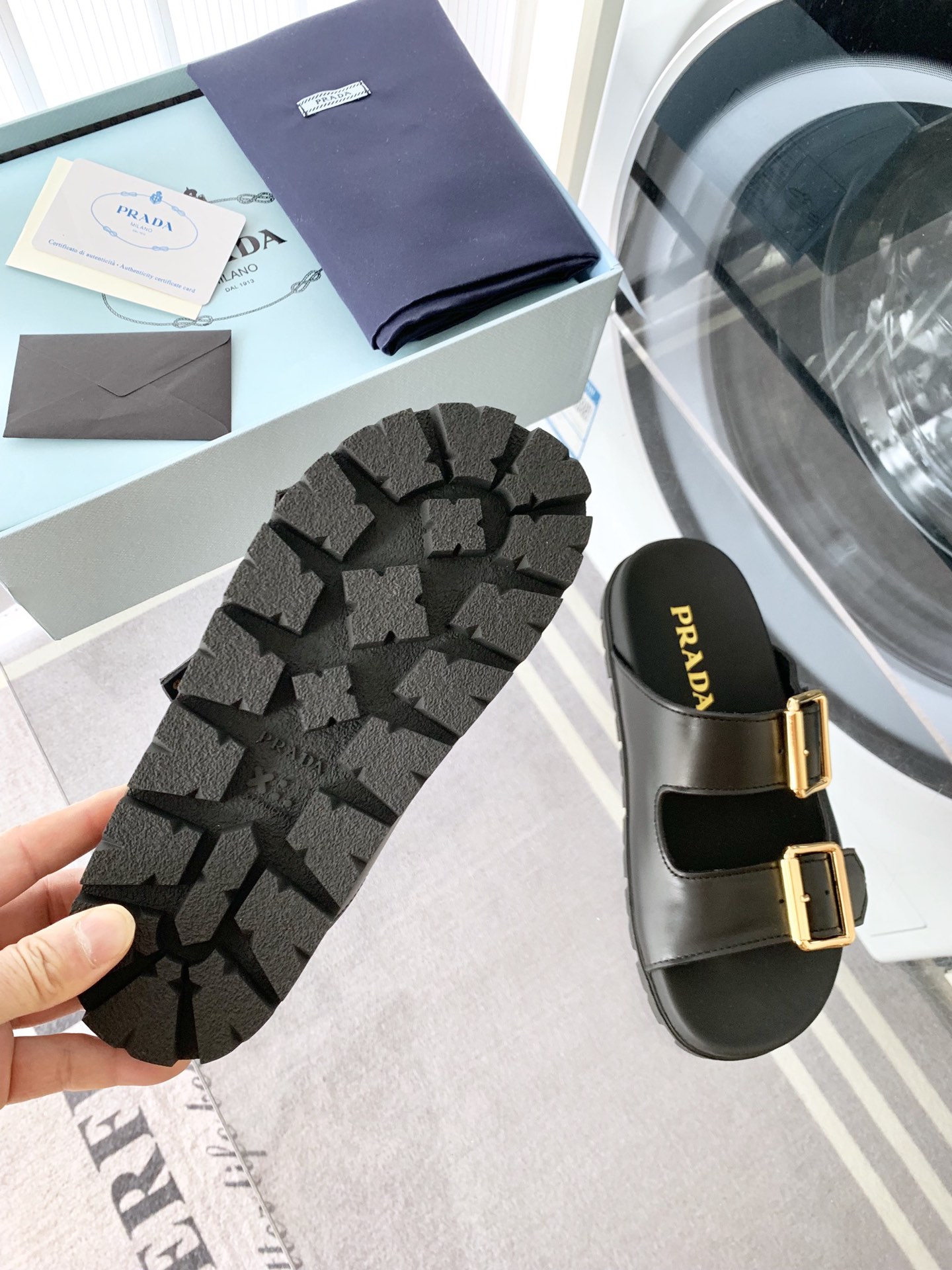 Bagsaaa Pra*a Leather Strap Slides Black