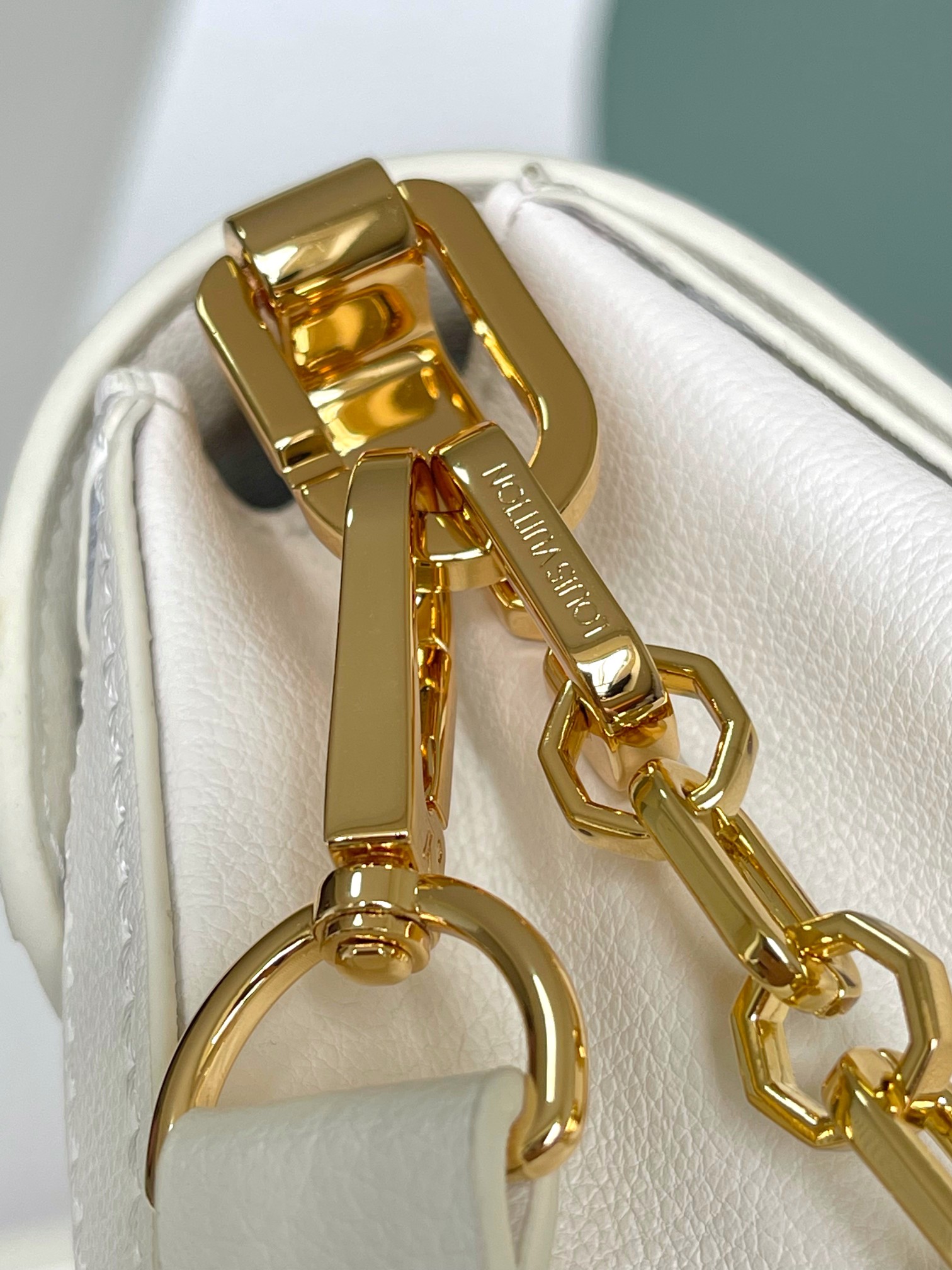 Bagsaaa L0vis Vvtt0n M25050 Dauphine Soft MM White - 24 x 17 x 9 cm