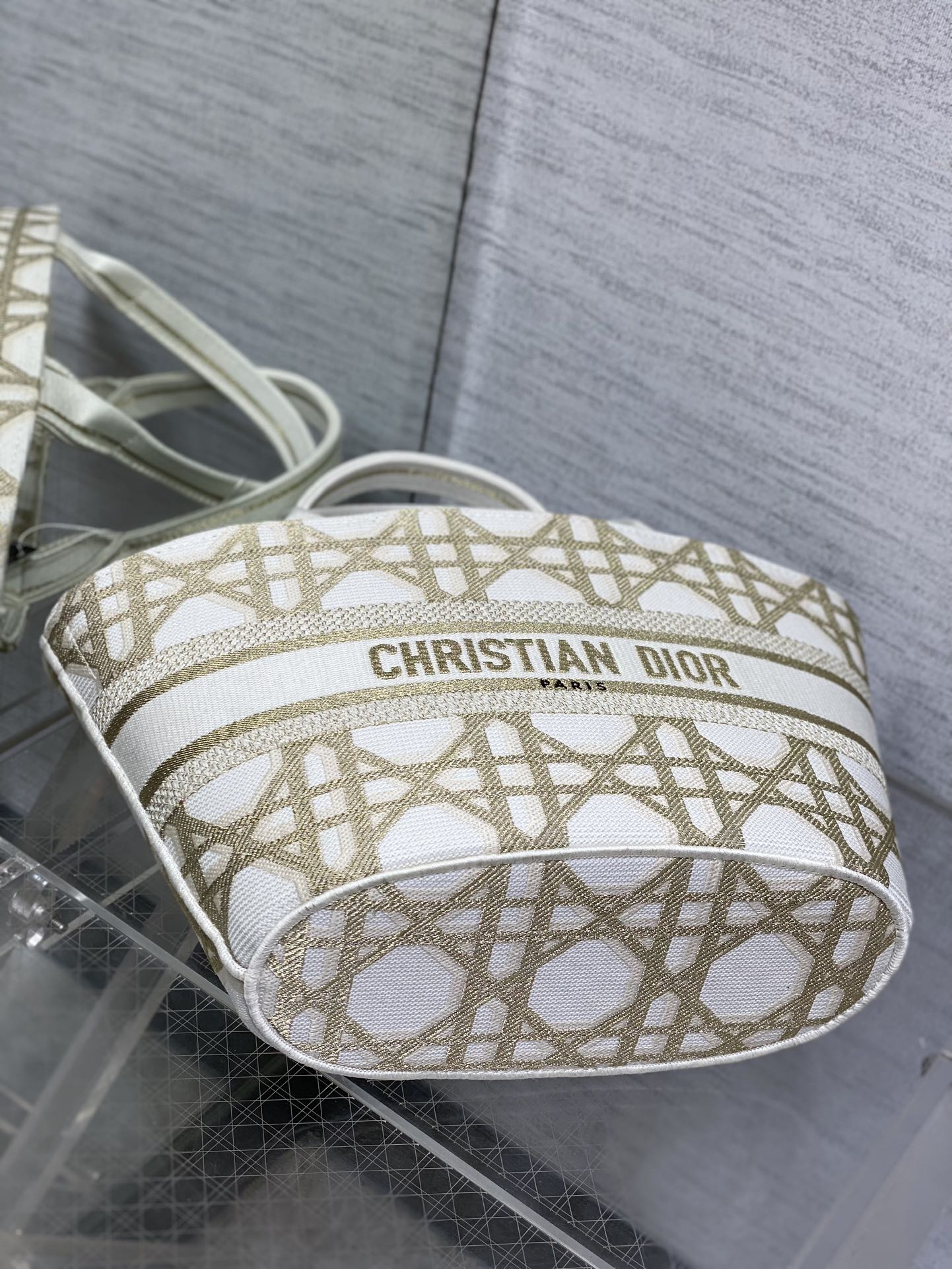 Bagsaaa D10r Hat Basket Bag White and Gold-Tone Macrocannage Embroidery - 35 x 20.5 x 11 cm
