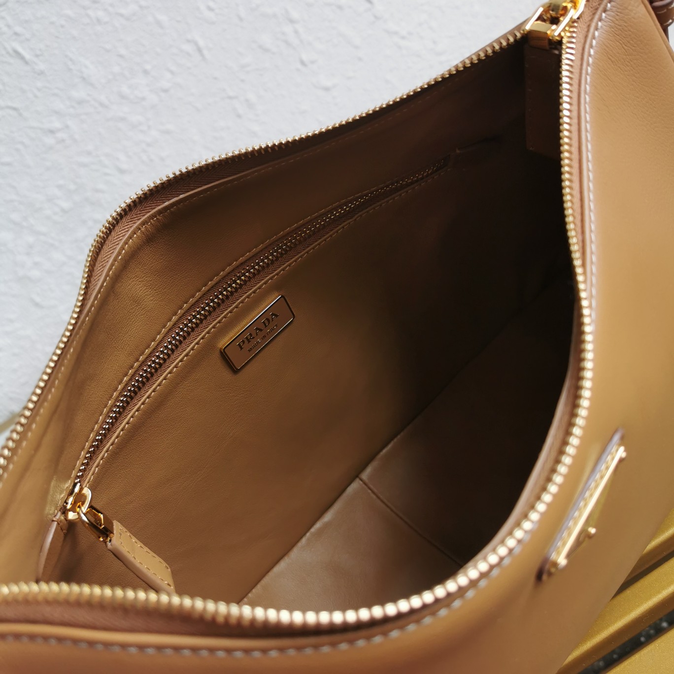 Bagsaaa Pra*a Aimèe Large Leather Shoulder Bag Brown - 39x23x12 cm