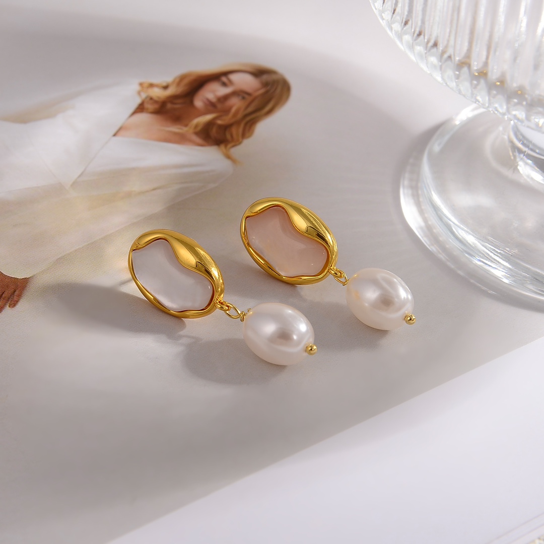 Bagsaaa Chloe Earrings
