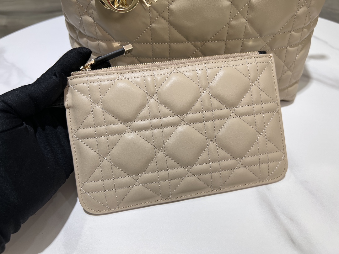 Bagsaaa Medium D10r Toujours Bag Rope Beige and Black Macrocannage Calfskin - 28.5 x 21.5 x 17 cm