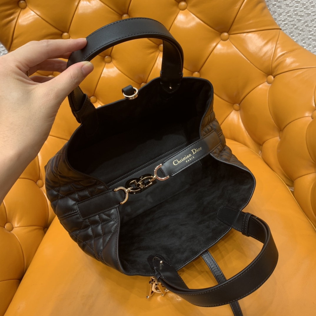 Bagsaaa Medium D10r Toujours Bag Black Macrocannage Calfskin - 28.5 x 21.5 x 17 cm 