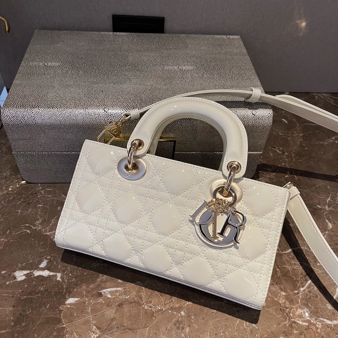 Bagsaaa D10r Lady D-Joy White Patent - 22cm