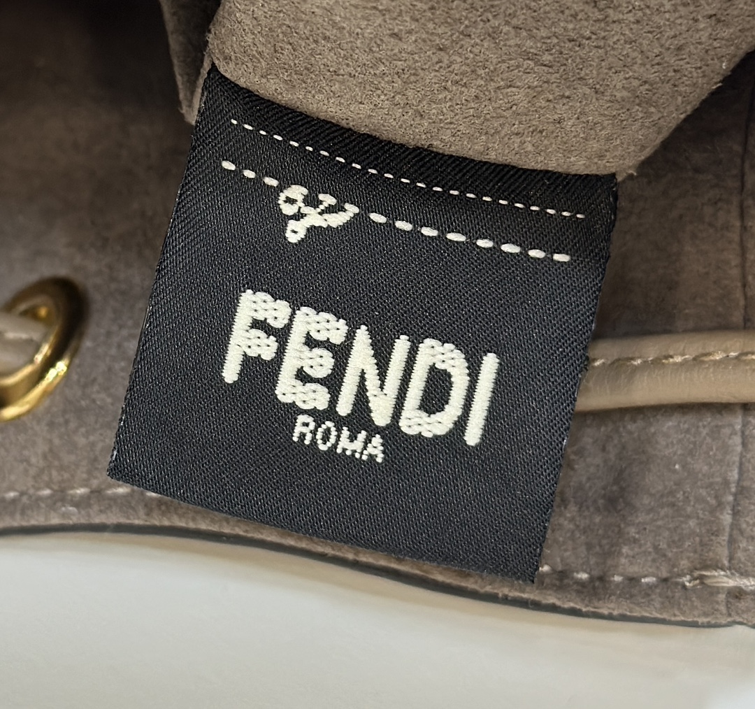 Bagsaaa F**di Mon Tresor FF Denim Mini Bucket Bag - 12×18×14 cm