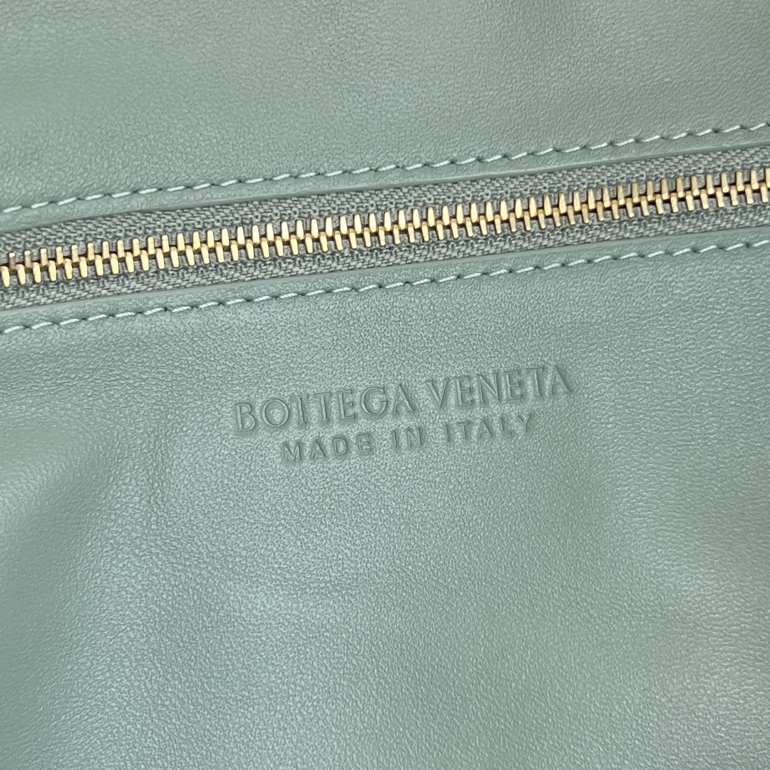 Bagsaaa B0tt*ga Ven*ta Small Jodie Sage color - 48cm
