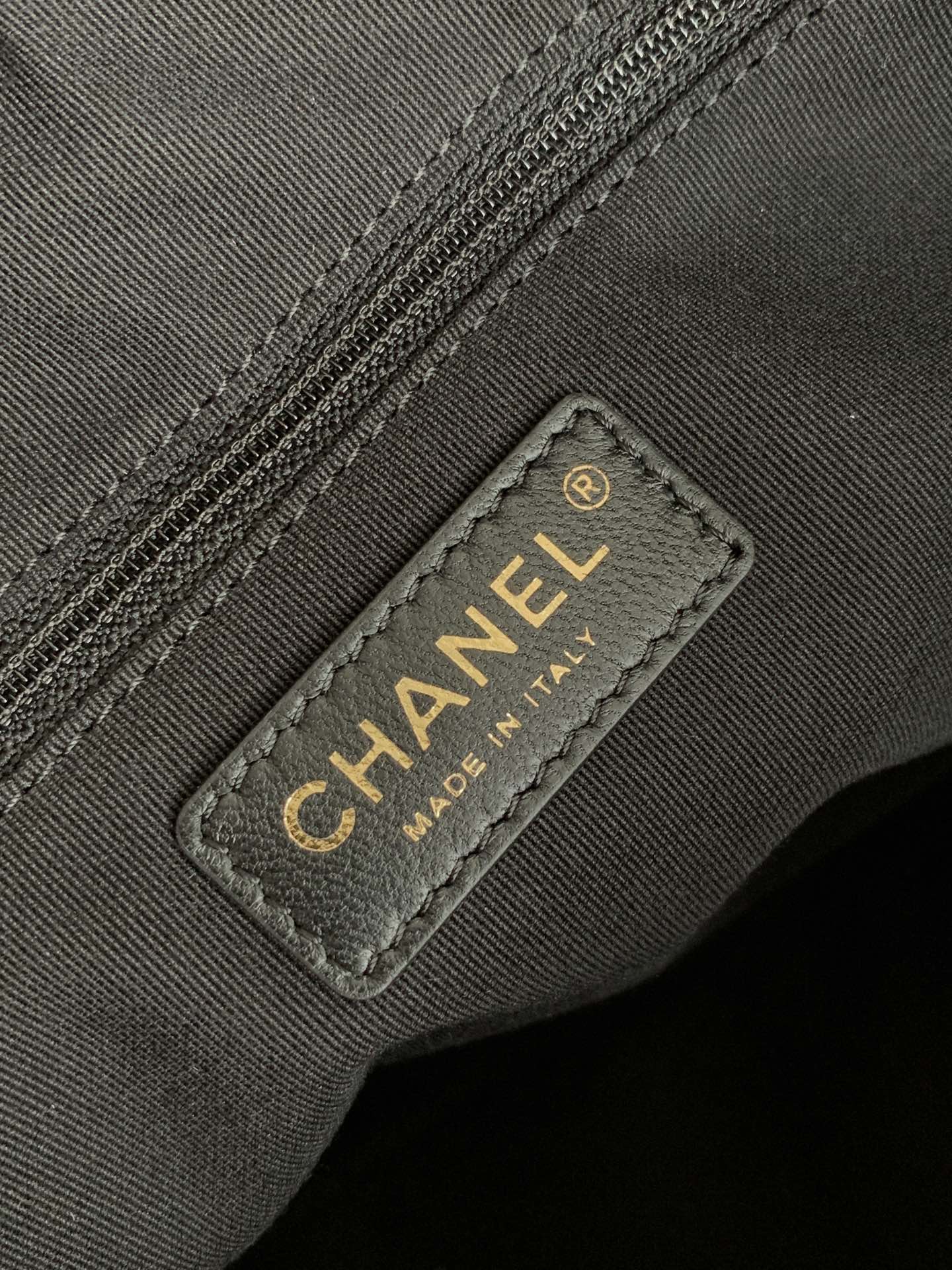 Bagsaaa Ch**el Ohanel 24A Black AS4812