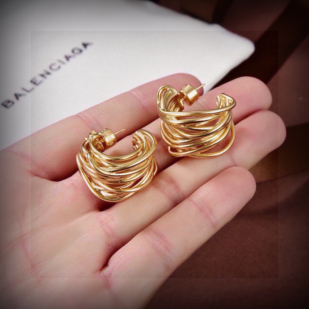 Bagsaaa Ba1en*iaga Earrings