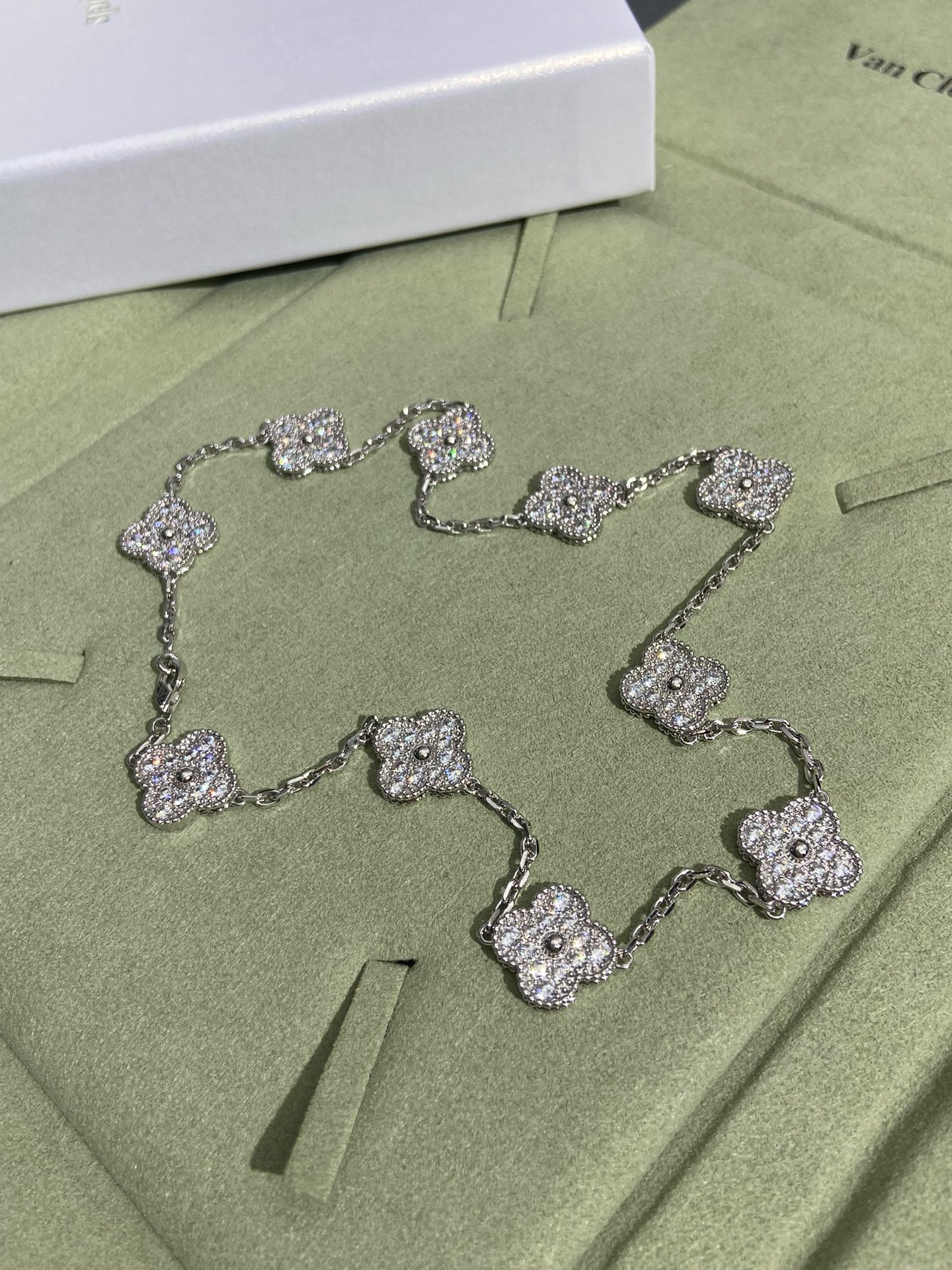 Bagsaaa VCA Necklace 10