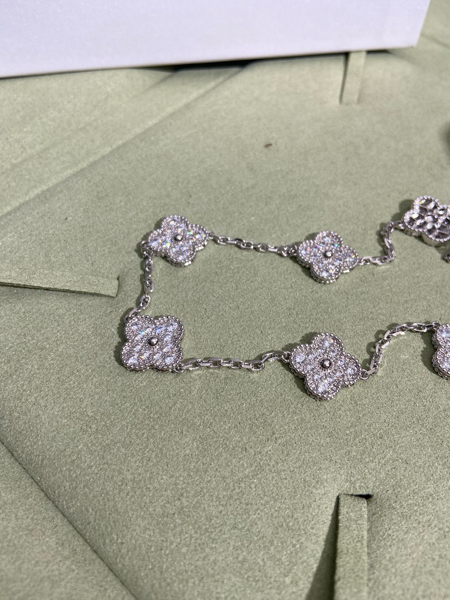 Bagsaaa VCA Necklace 10