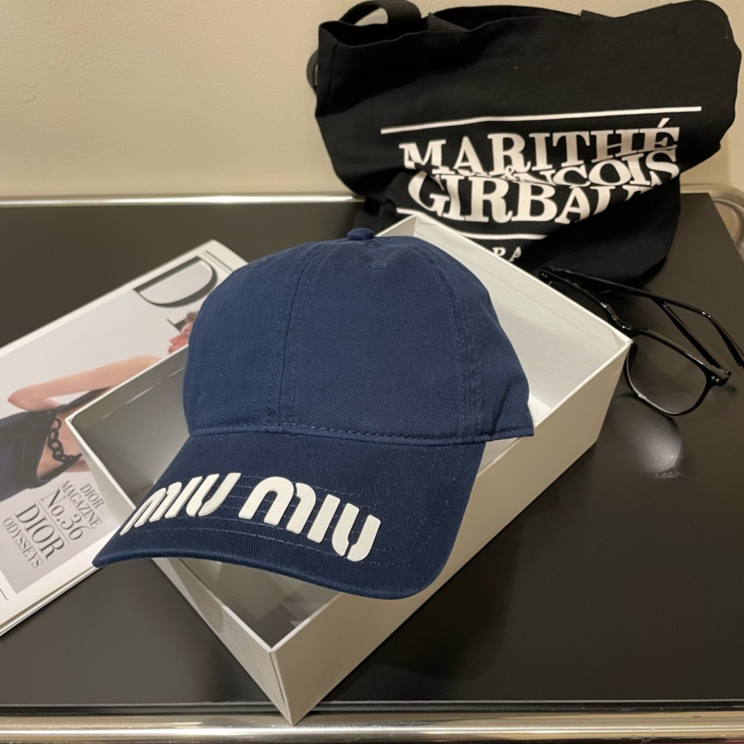 Bagsaaa M1um1u Hat 02