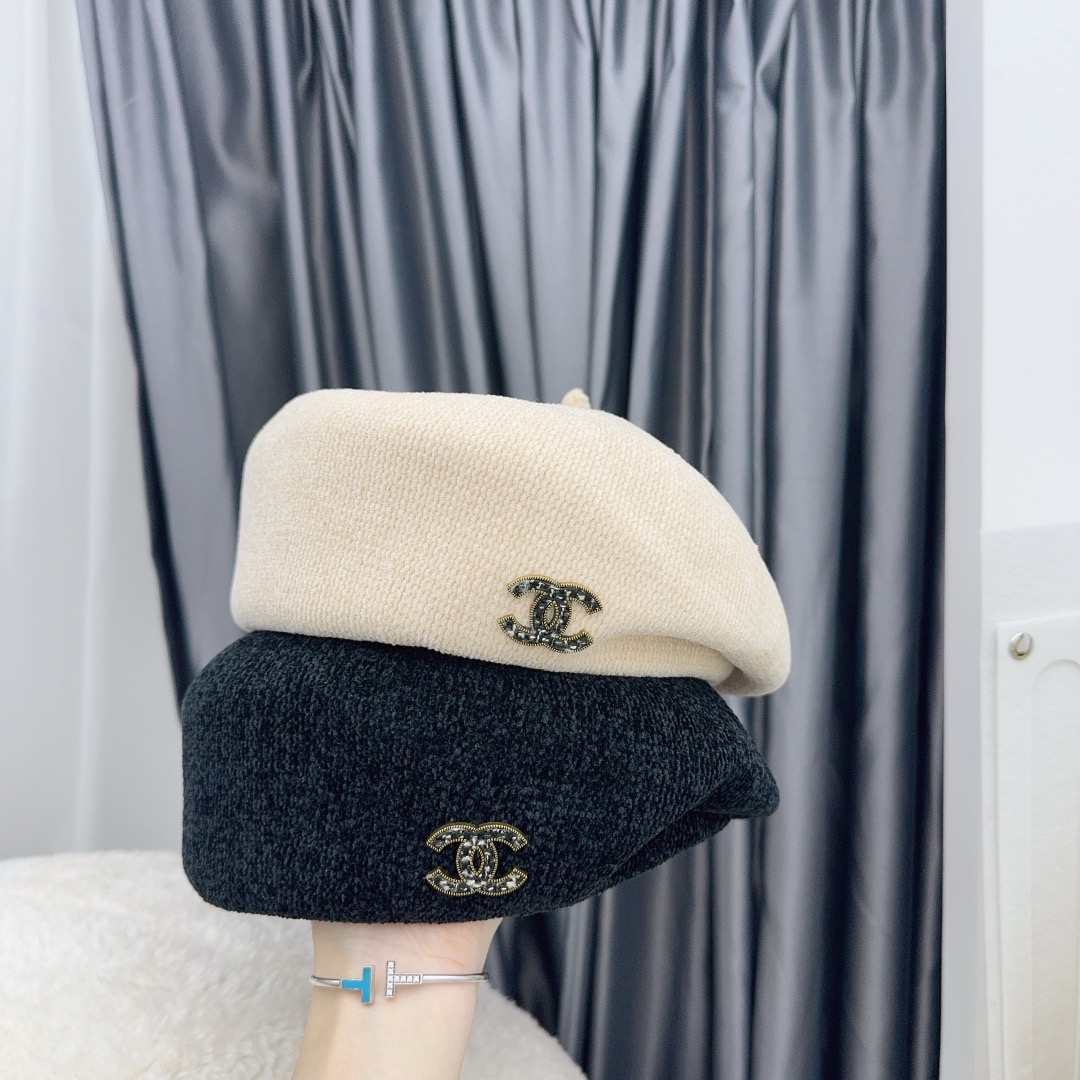 Bagsaaa Ch**el Hat 02
