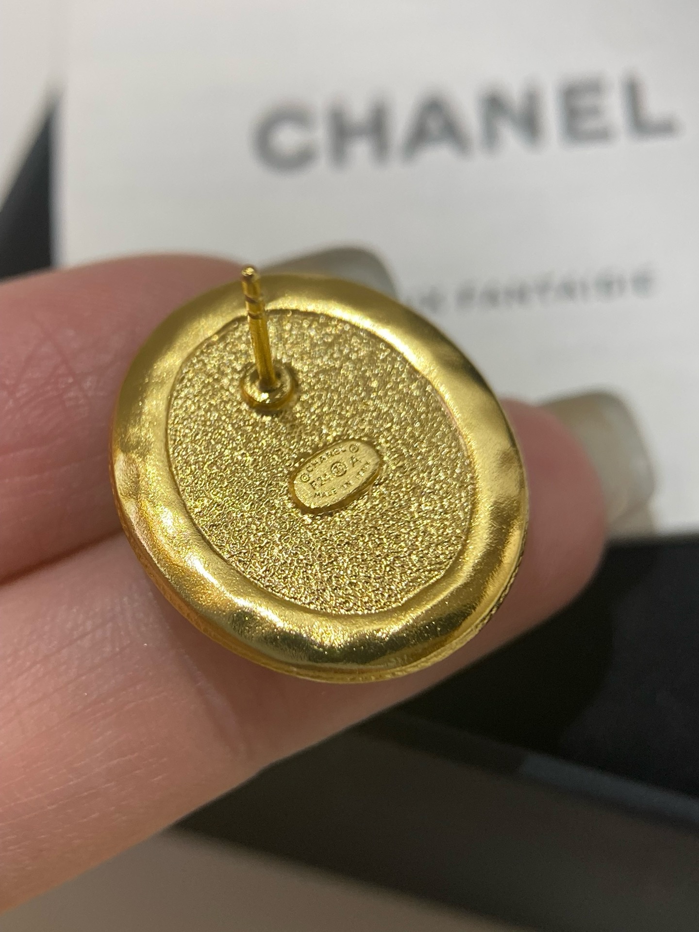Bagsaaa Ch**el Earrings 10