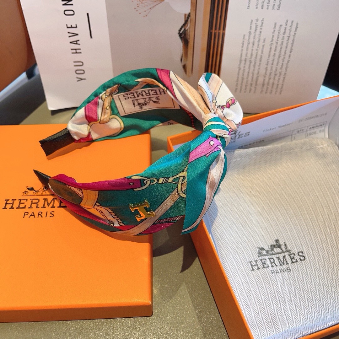 Bagsaaa H**me5 Headband 04