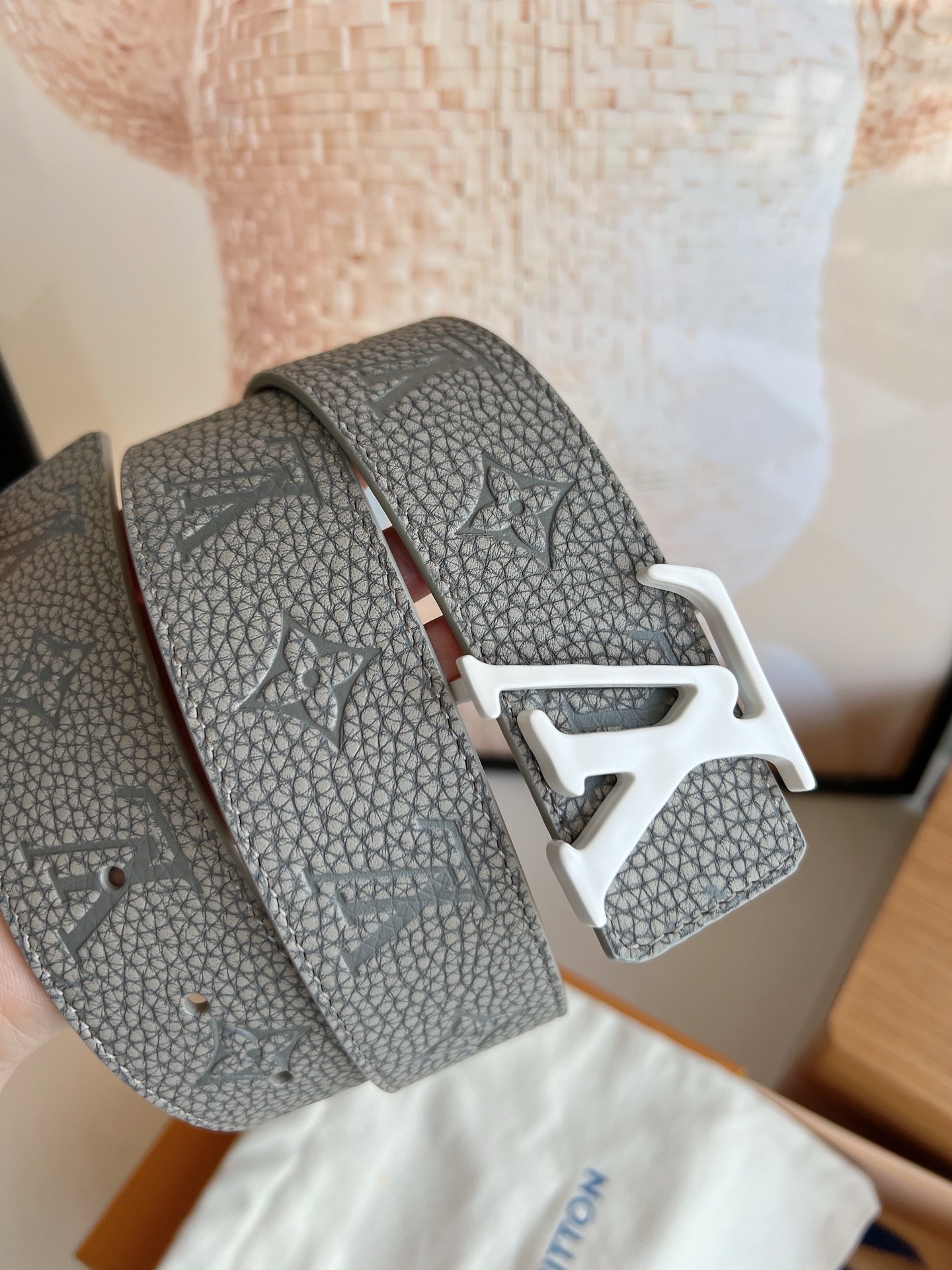 Bagsaaa LV Belt Gray