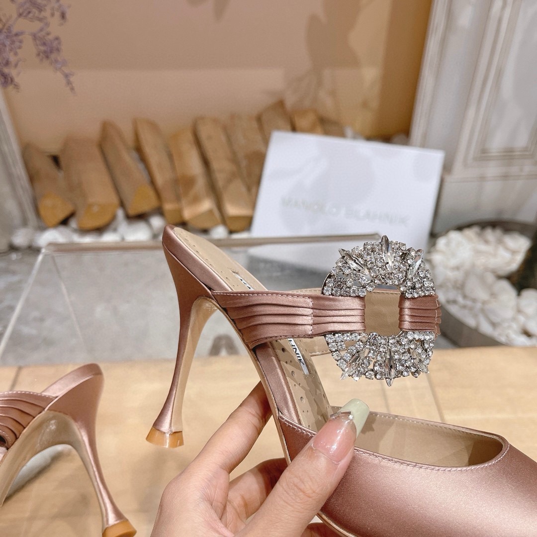 Bagsaaa Man010 B1ahn*k Heels 02