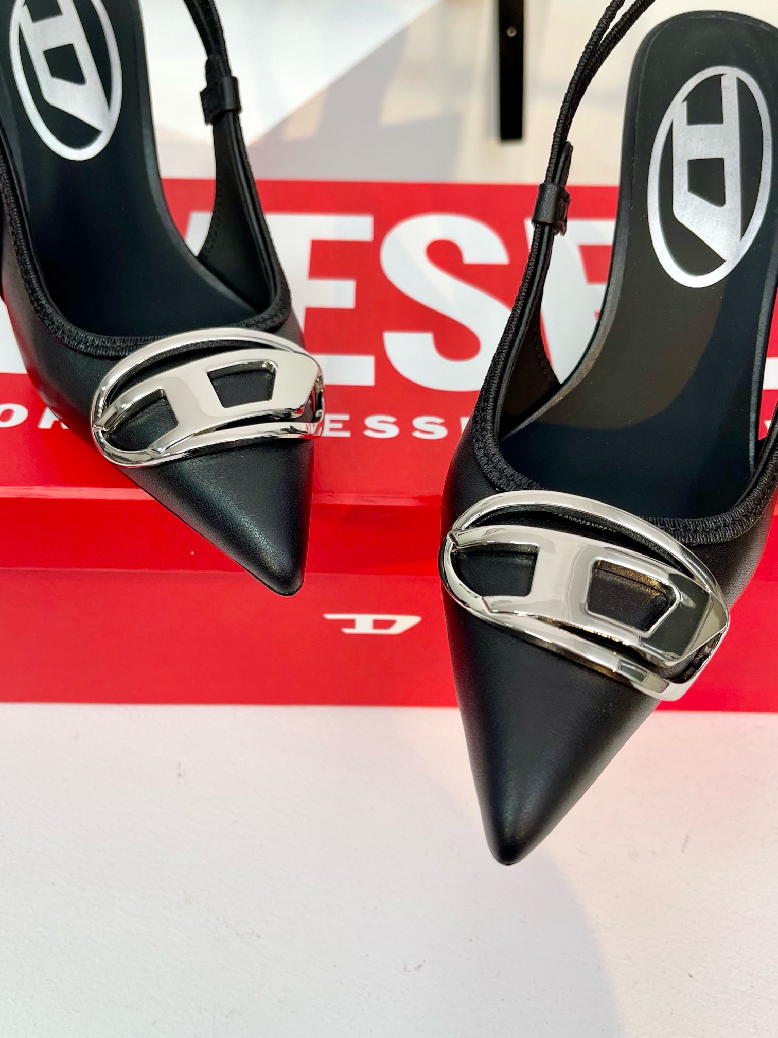 Bagsaaa Diesel D-Venus-Slingback pumps in nappa leather black 8cm
