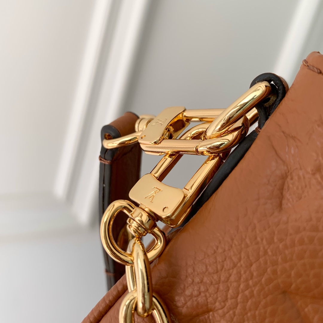 Bagsaaa L0vis Vvtt0n M11916 Liv Pochette Bag Brown - 24x13x6.5cm