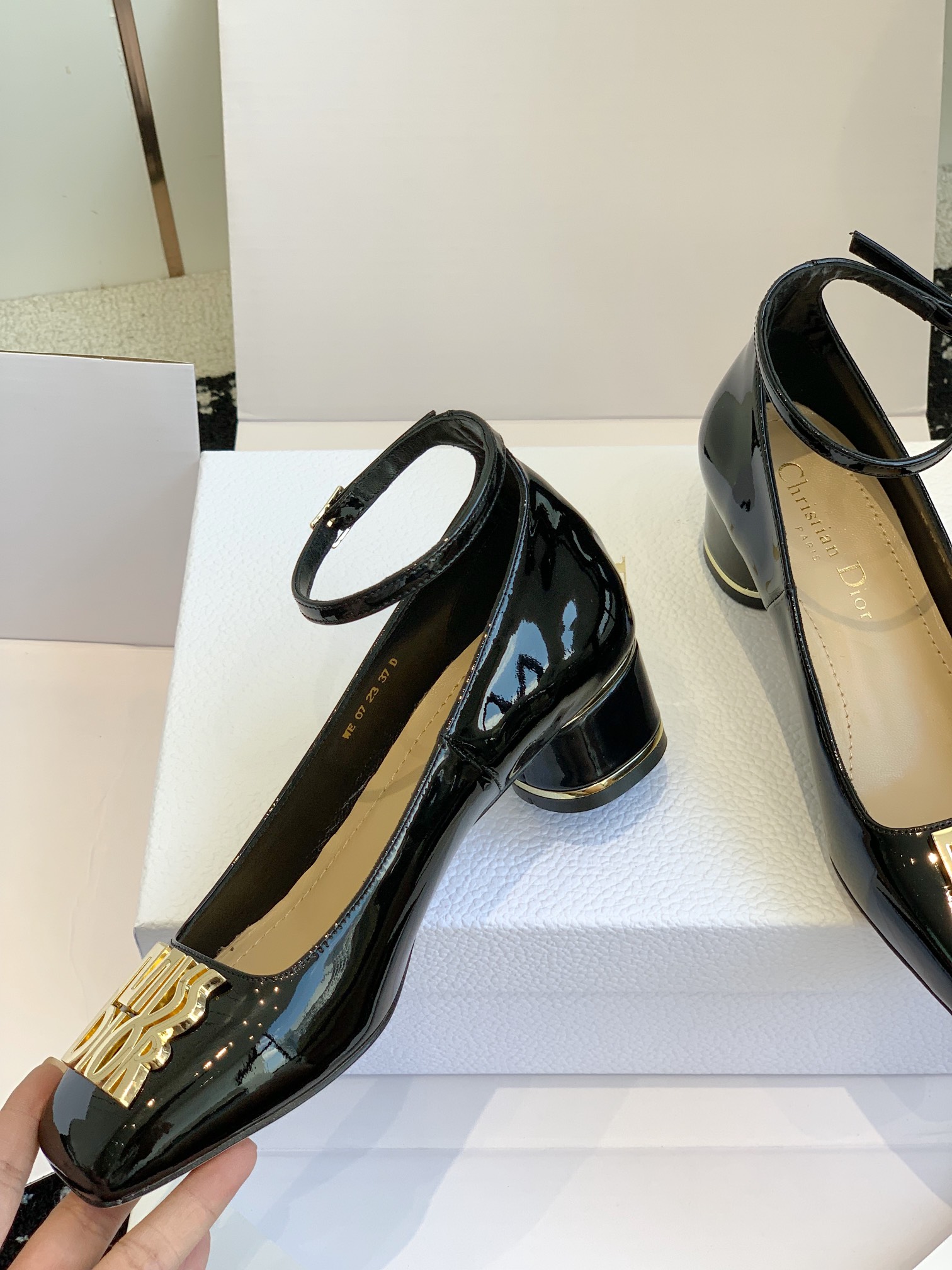 Bagsaaa Miss D10r Pump Black Patent Calfskin