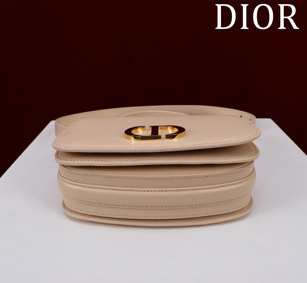 Bagsaaa Medium 30 Montaigne Avenue Top Handle Bag Beige Ribbed Calfskin - 19 x 12 x 8 cm