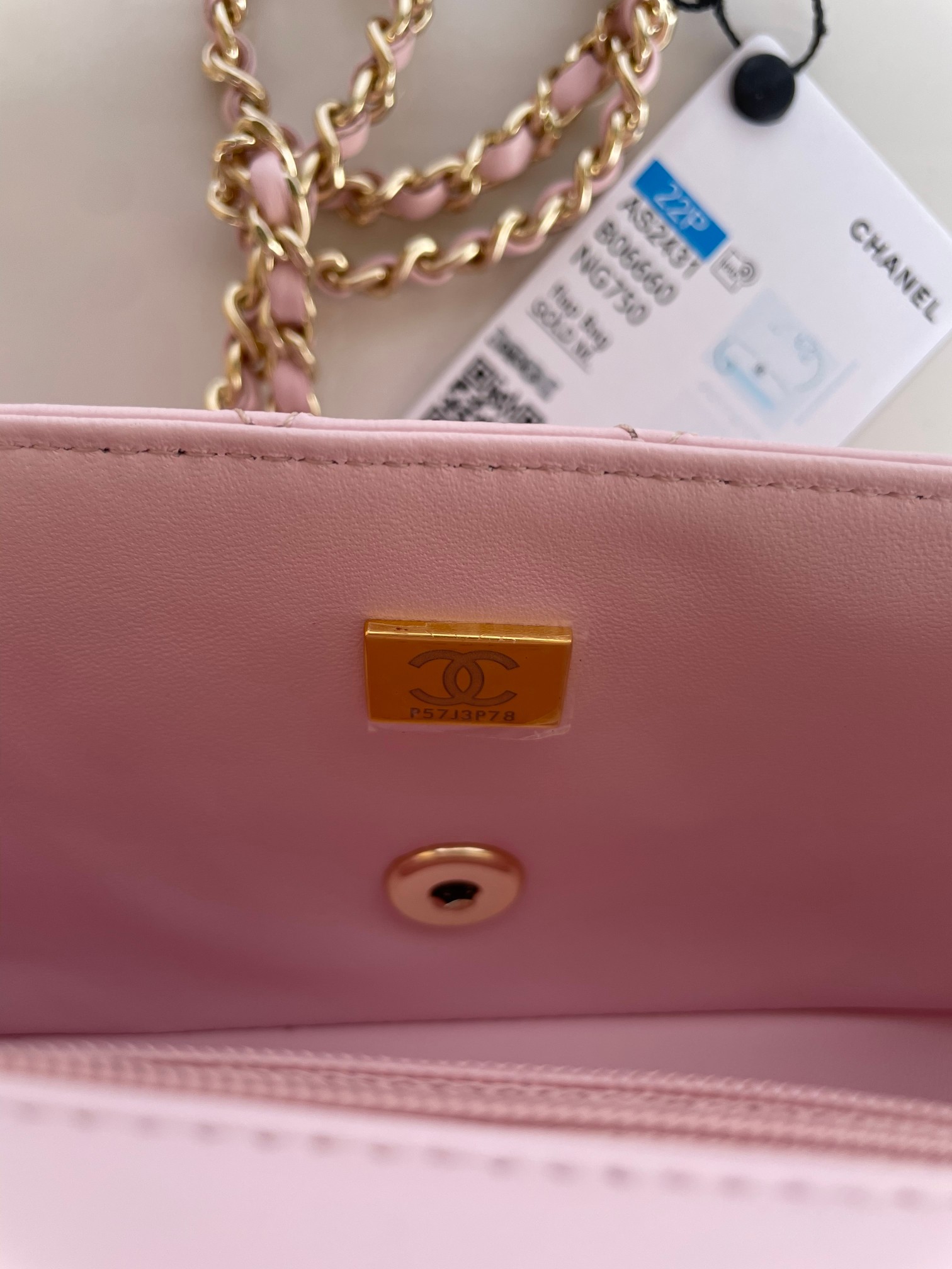 Bagsaaa Ch**el Mini Classic Handbag With Top Handle AS2431 Light Pink - 12 × 20 × 6 cm