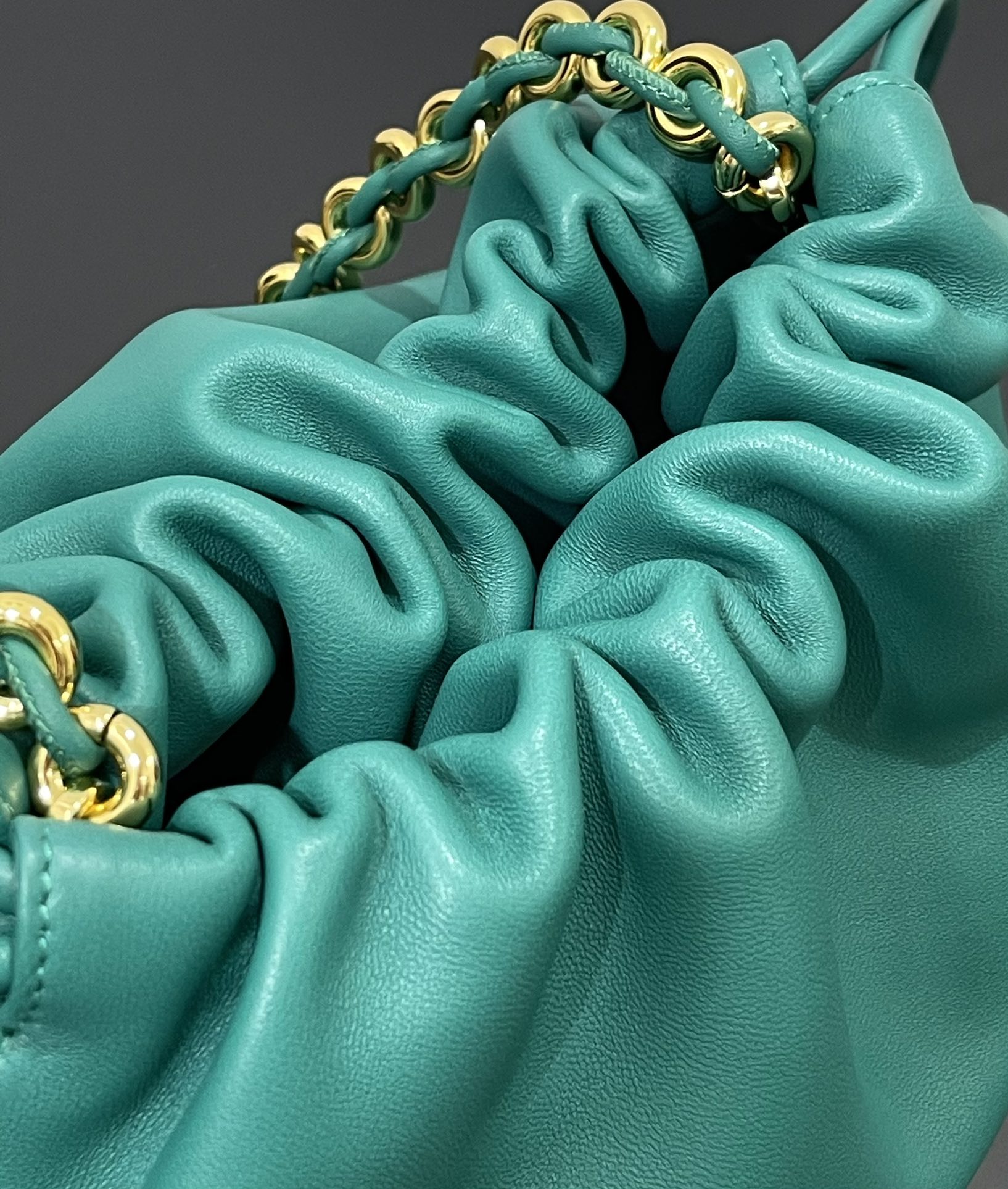 Bagsaaa L0ew* Medium Flamenco purse in mellow nappa lambskin Emerald Green- 30X20X10.5 cm