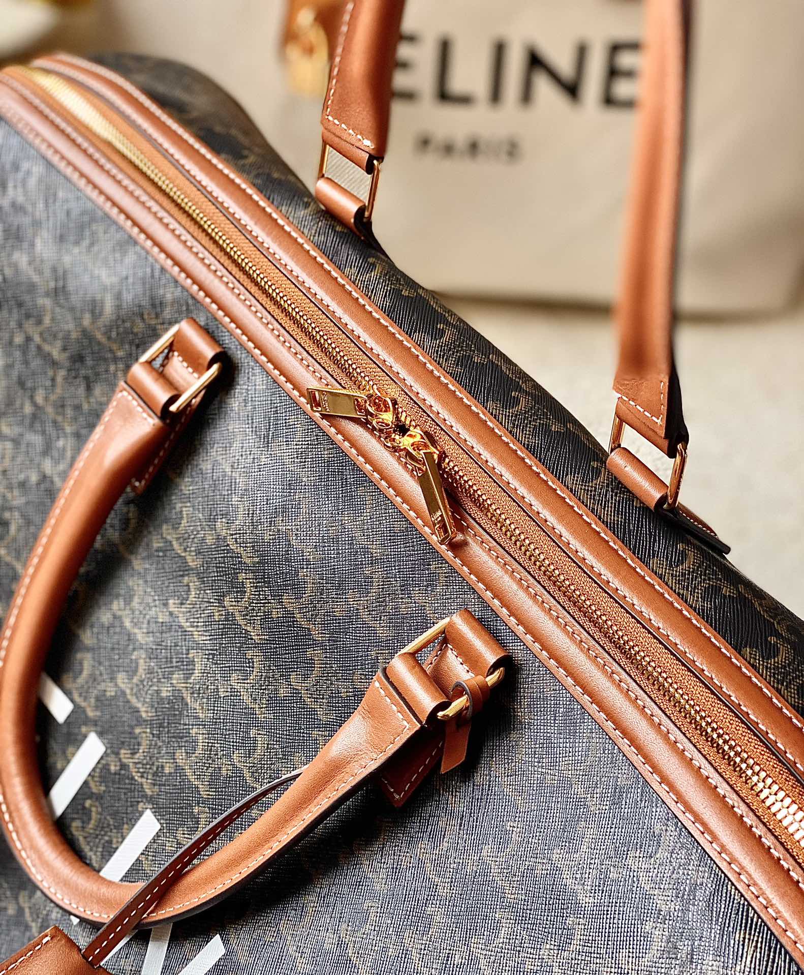 Bagsaaa Ce1i*e Large Voyage bag in Triomphe Canvas with Ce1i*e Print - 50 x 27 x 23 CM