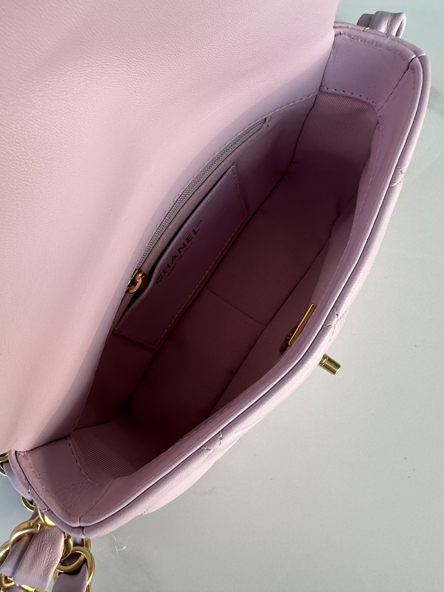 Bagsaaa Ch**el Small Flap Bag AS5174 Pink - 14 × 21 × 7 cm