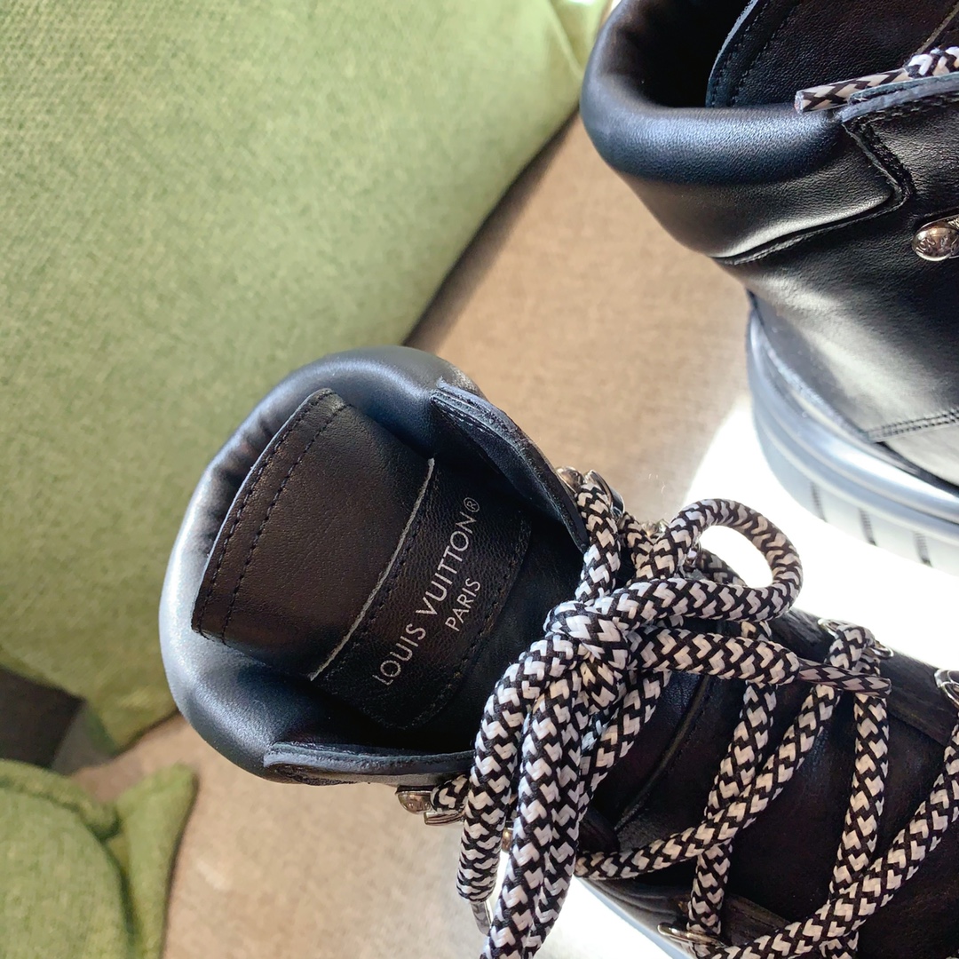 Bagsaaa L0vis Vvtt0n Ruby Flat Ranger Black