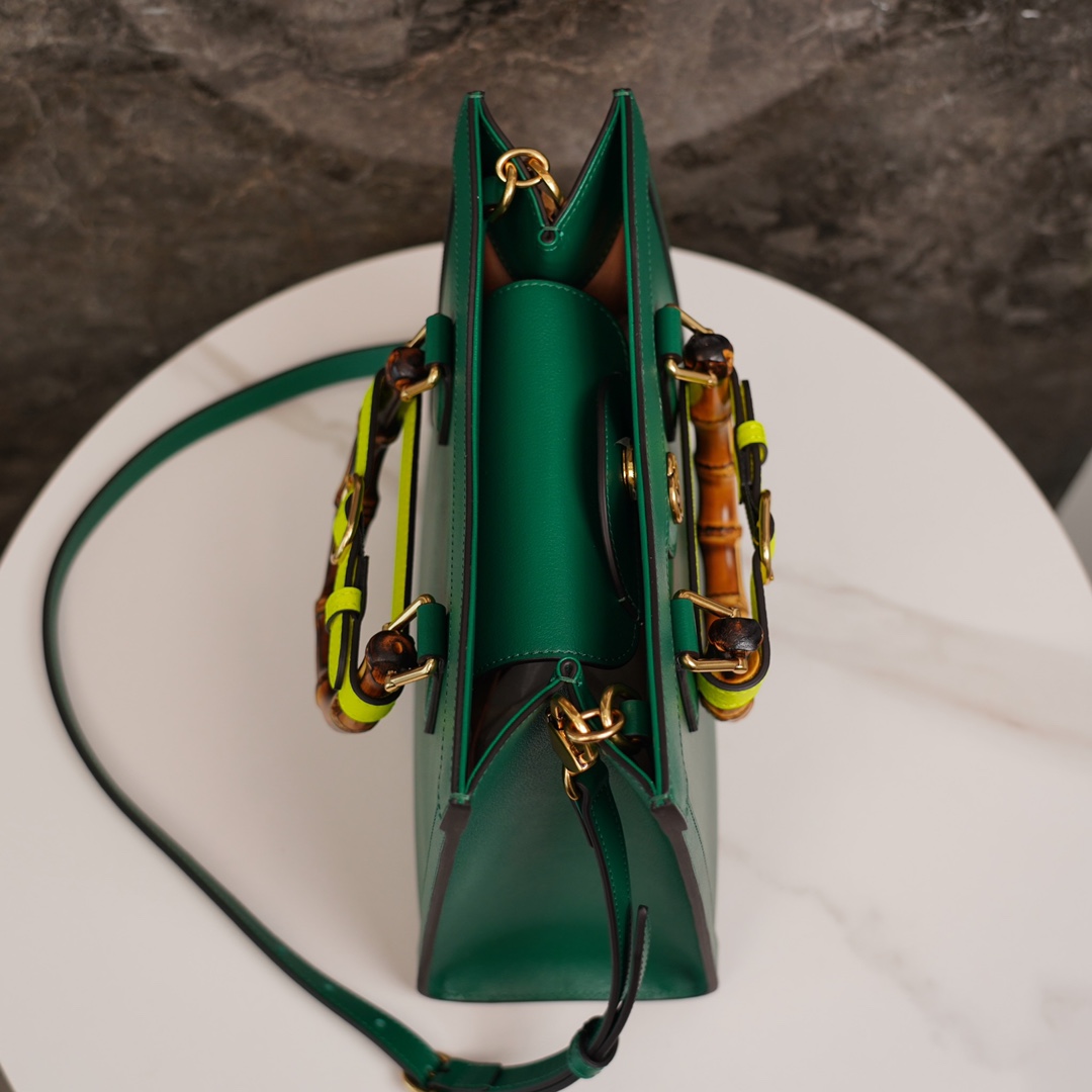 Bagsaaa Gvc*1 Diana small tote bag green - 27x24x11cm