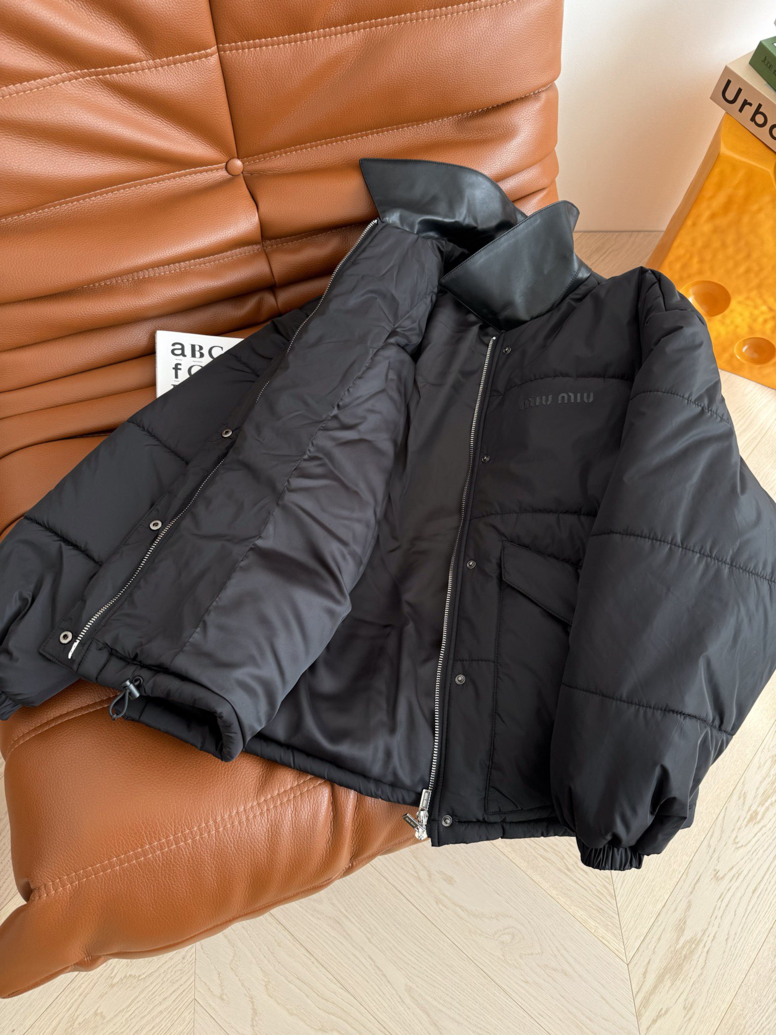 Bagsaaa Miu Miu cropped down jacket black