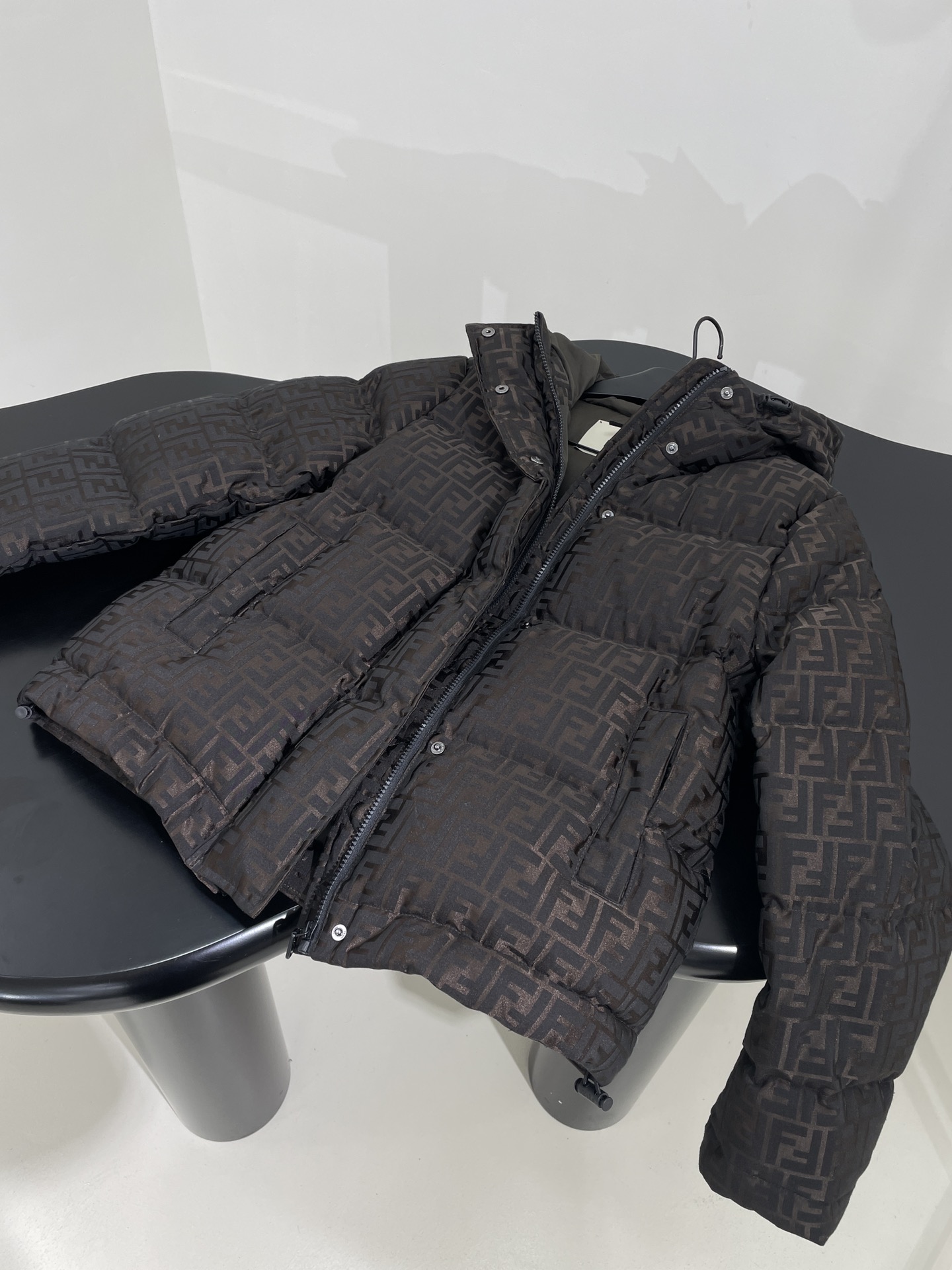 Bagsaaa F**di Down jacket Black FF nylon down jacket