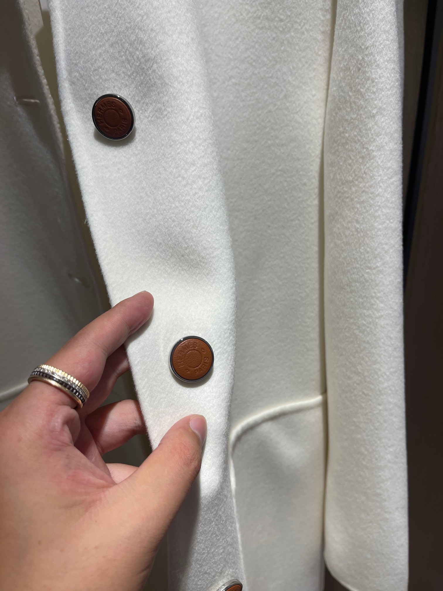 Bagsaaa H**me5 Cashmere wrap coat white