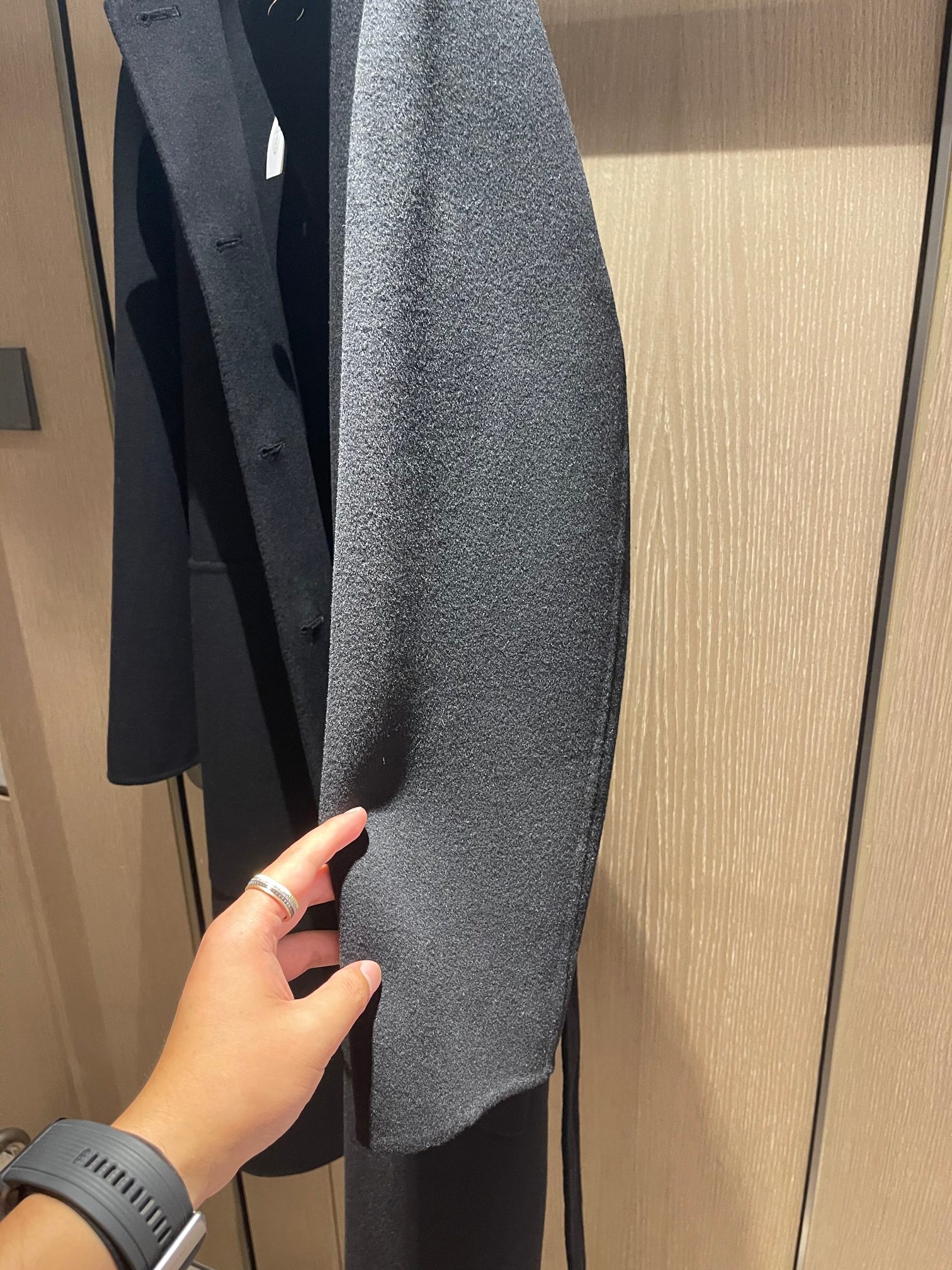 Bagsaaa H**me5 Cashmere wrap coat black