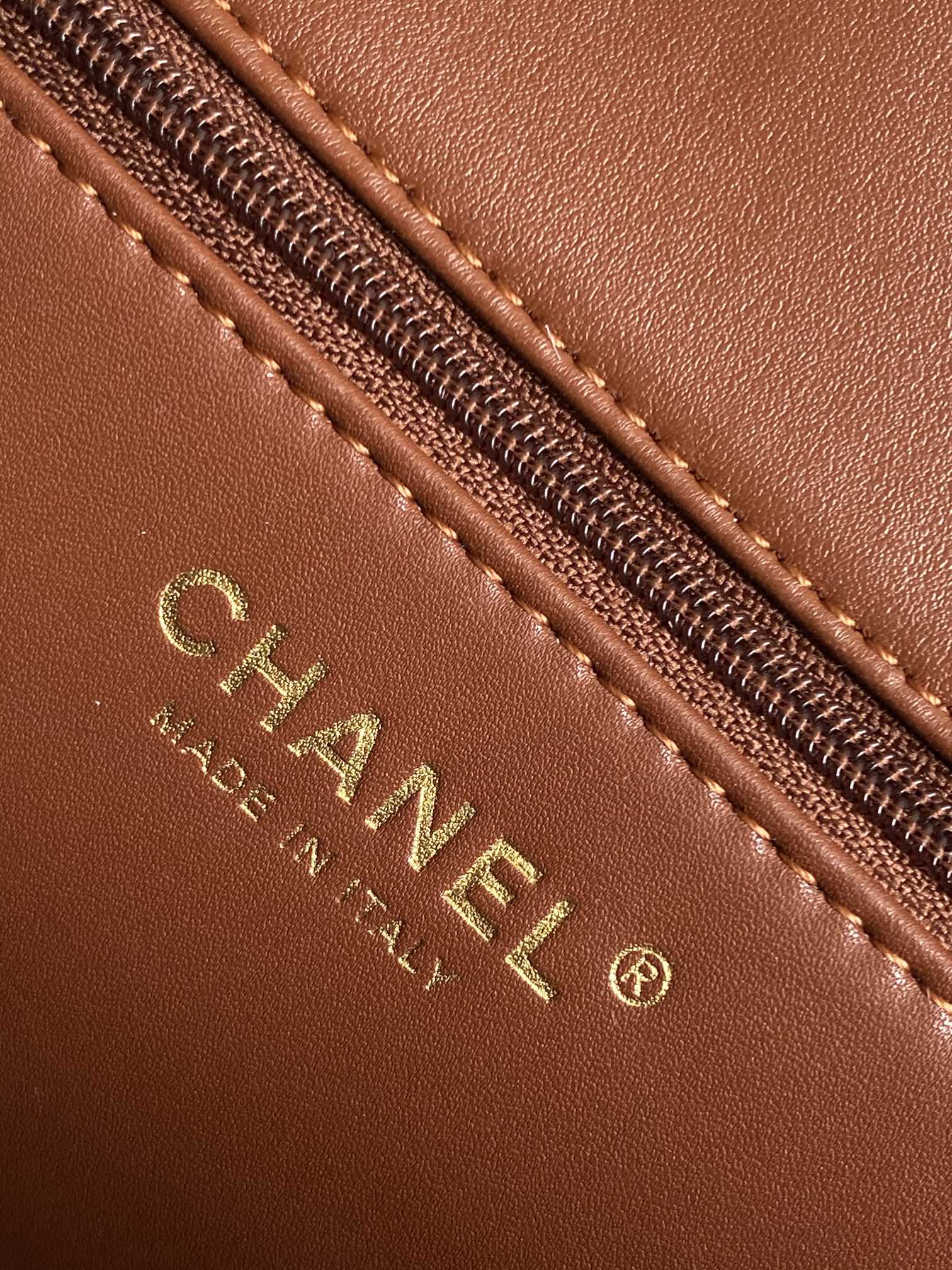 Bagsaaa Ch**el Flap Bag Shearling Brown AS5149 - 16 × 23.5 × 7.5 cm