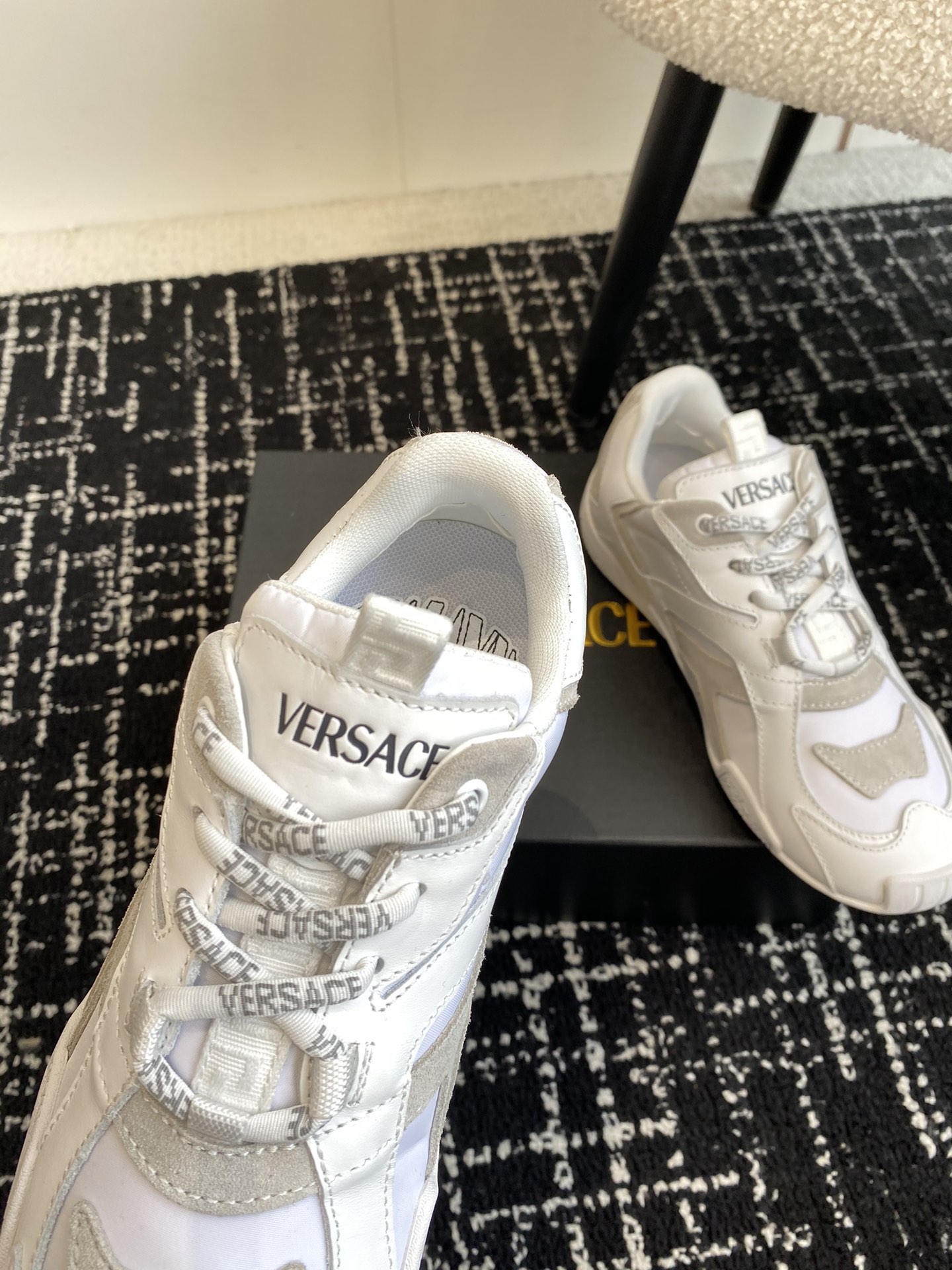 Bagsaaa Versace Galaxia Sneakers White