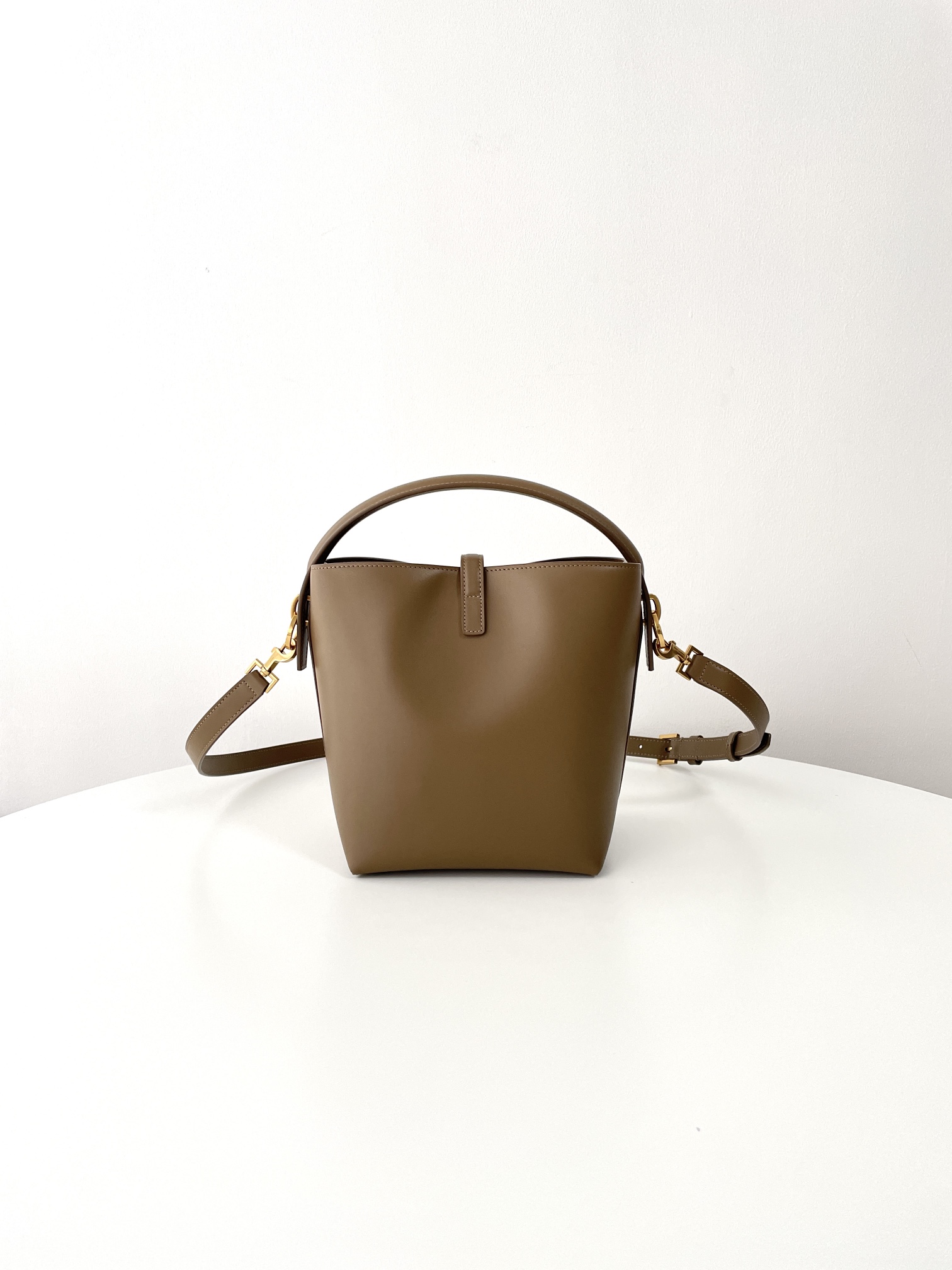 Bagsaaa Y51 LE 37 small in shiny leather 749036 brown - 17 X 20 X 13 CM