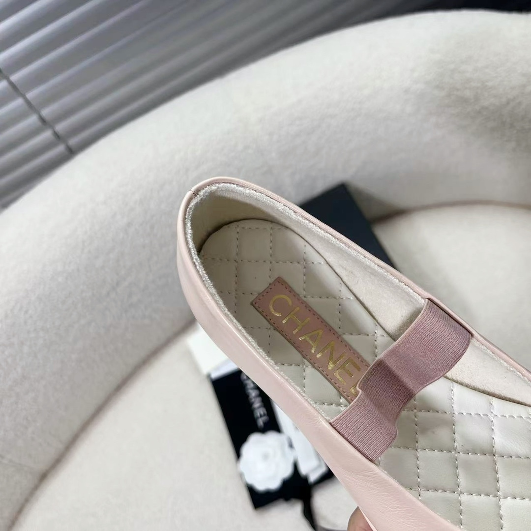Bagsaaa Ch**el Mary Janes Light Pink