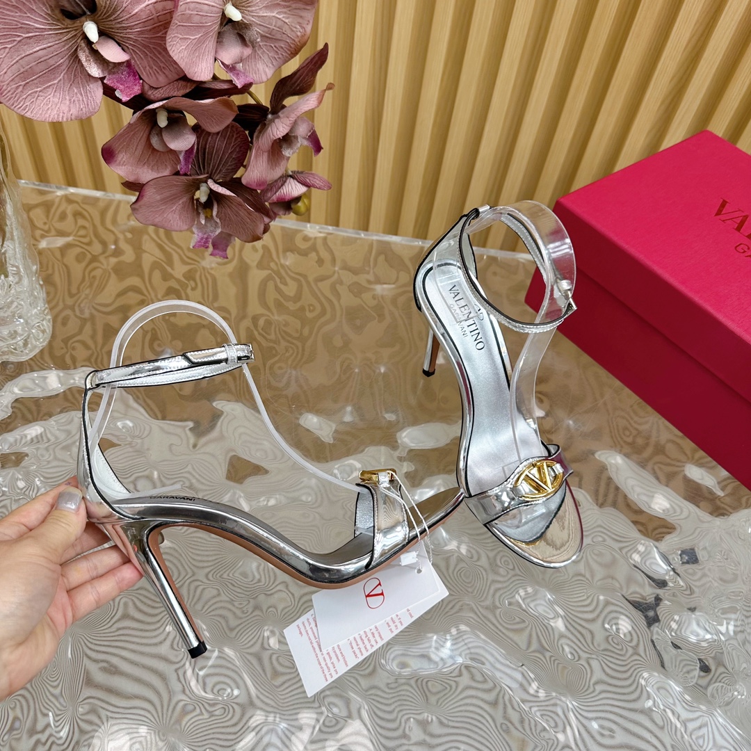 Bagsaaa Va1e*ntin0 Garavani VLogo Signature sandals silver - 10cm
