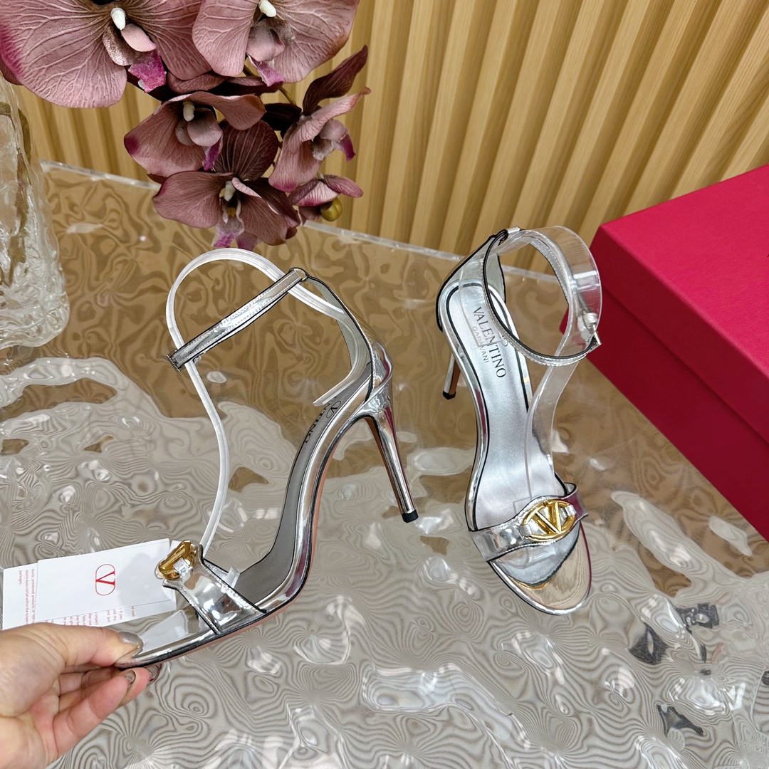 Bagsaaa Va1e*ntin0 Garavani VLogo Signature sandals silver - 10cm