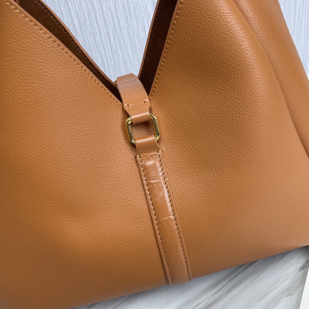 Bagsaaa Givenchy Medium G-Hobo bag brown - 43cm