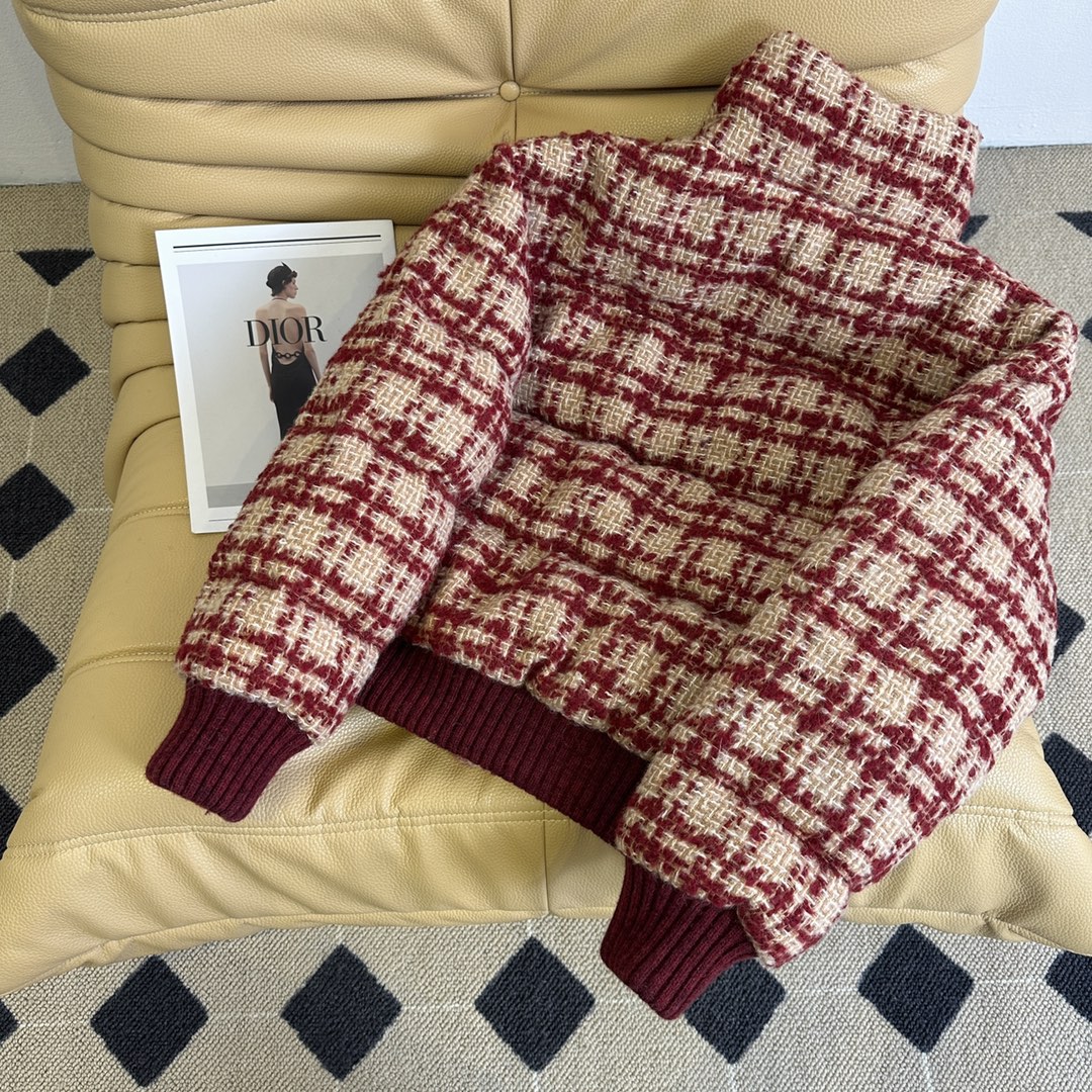 Bagsaaa Ch**el Red & Beige Tweed Jacket
