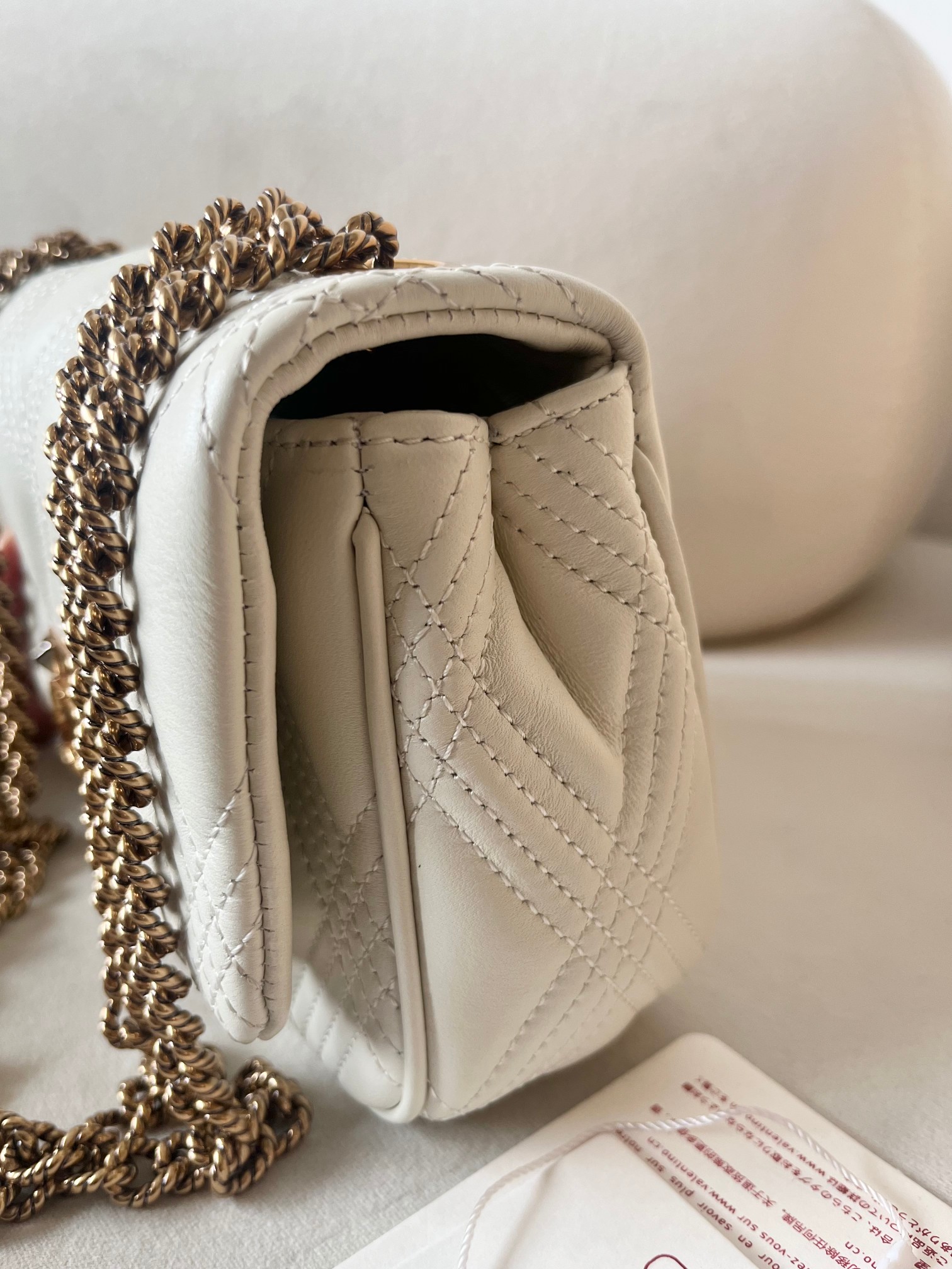 Bagsaaa Va1e*ntin0 Garavani Quiltie 67 Small Shoulder Bag In Quilted Nappa White - 19cm