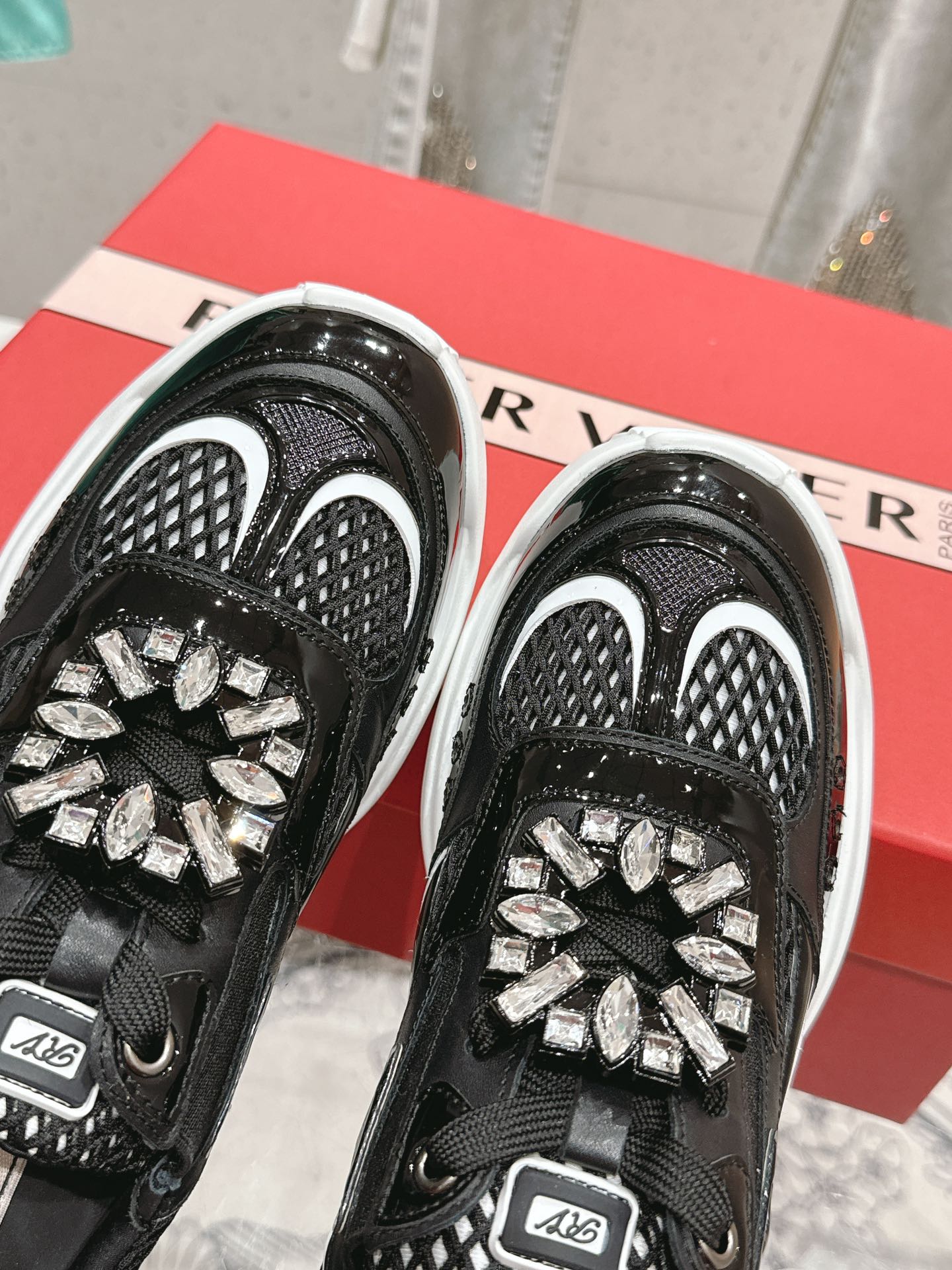 Bagsaaa Roger Vivier Viv