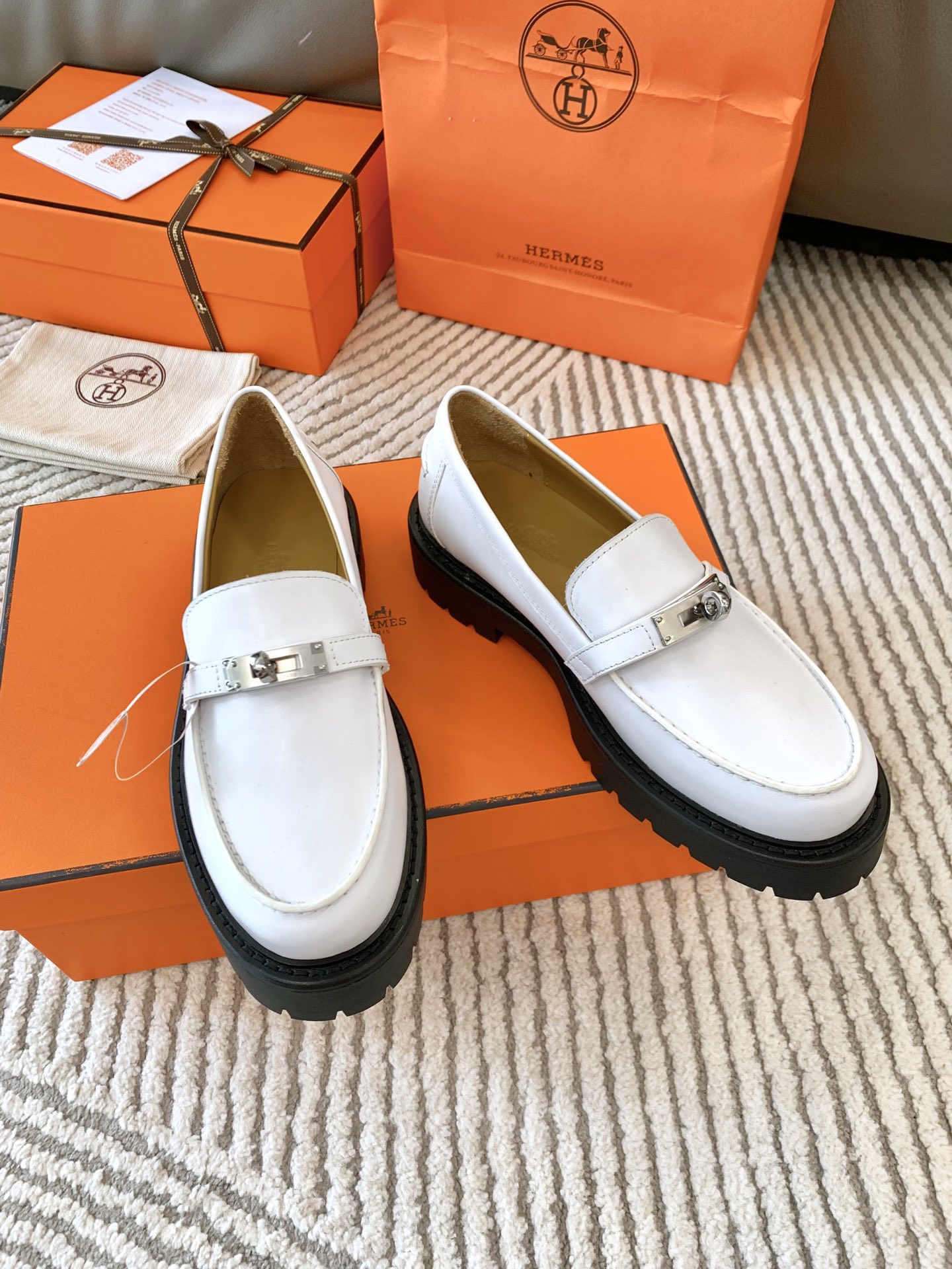 Bagsaaa H**me5 Icone loafer white