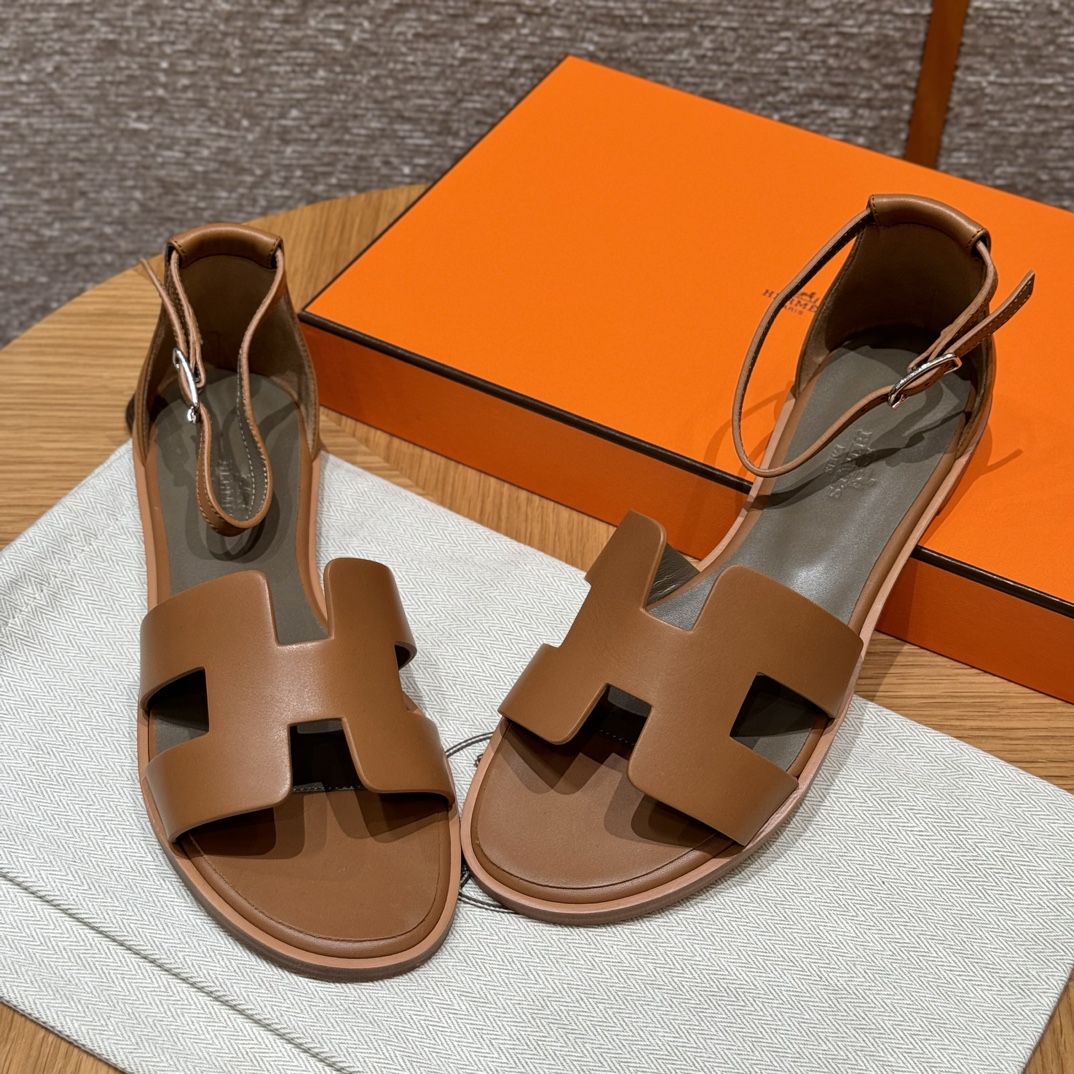 Bagsaaa Herrmes Santorini sandal brown