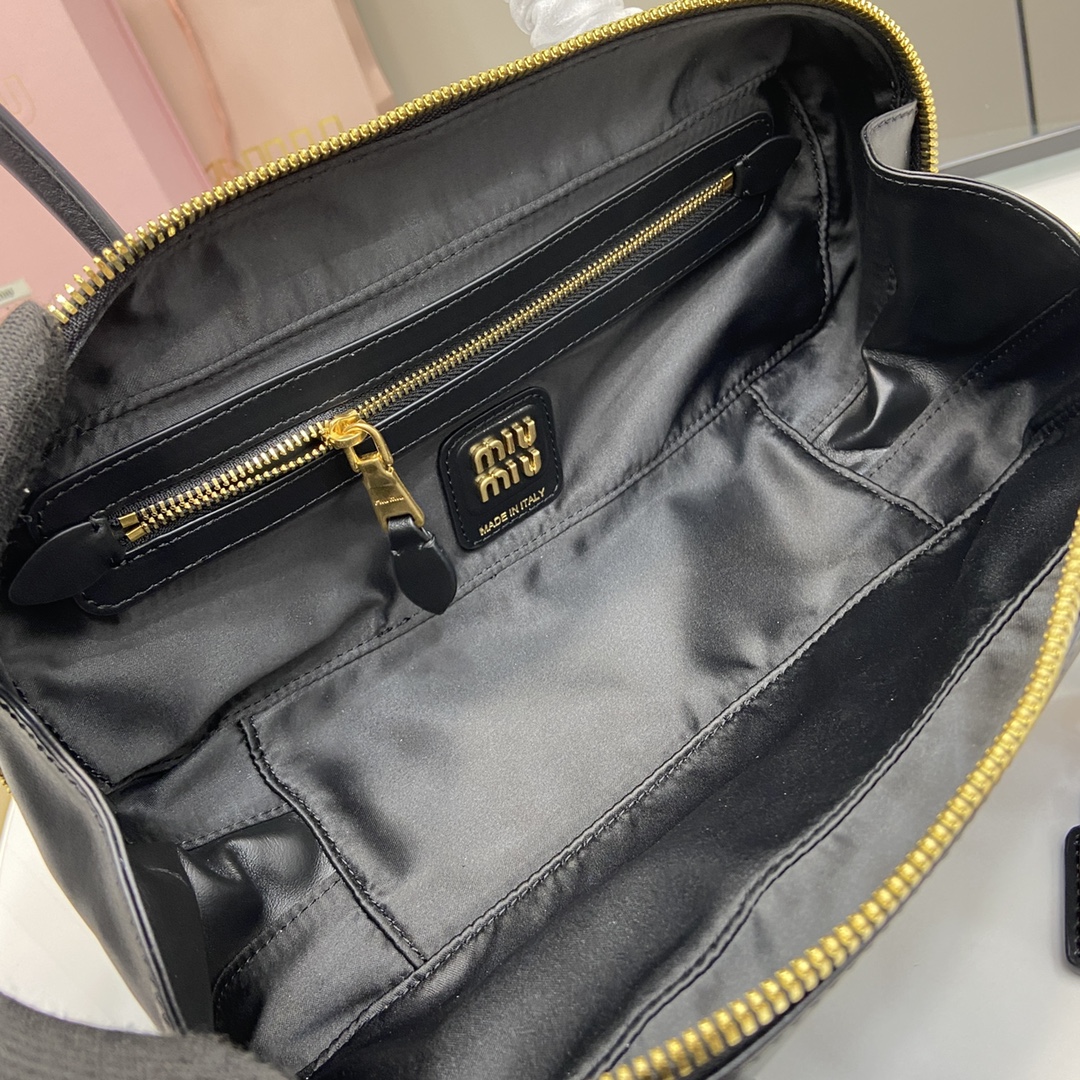 Bagsaaa Miu Miu Beau leather bag small 5BB173 black - 28cm